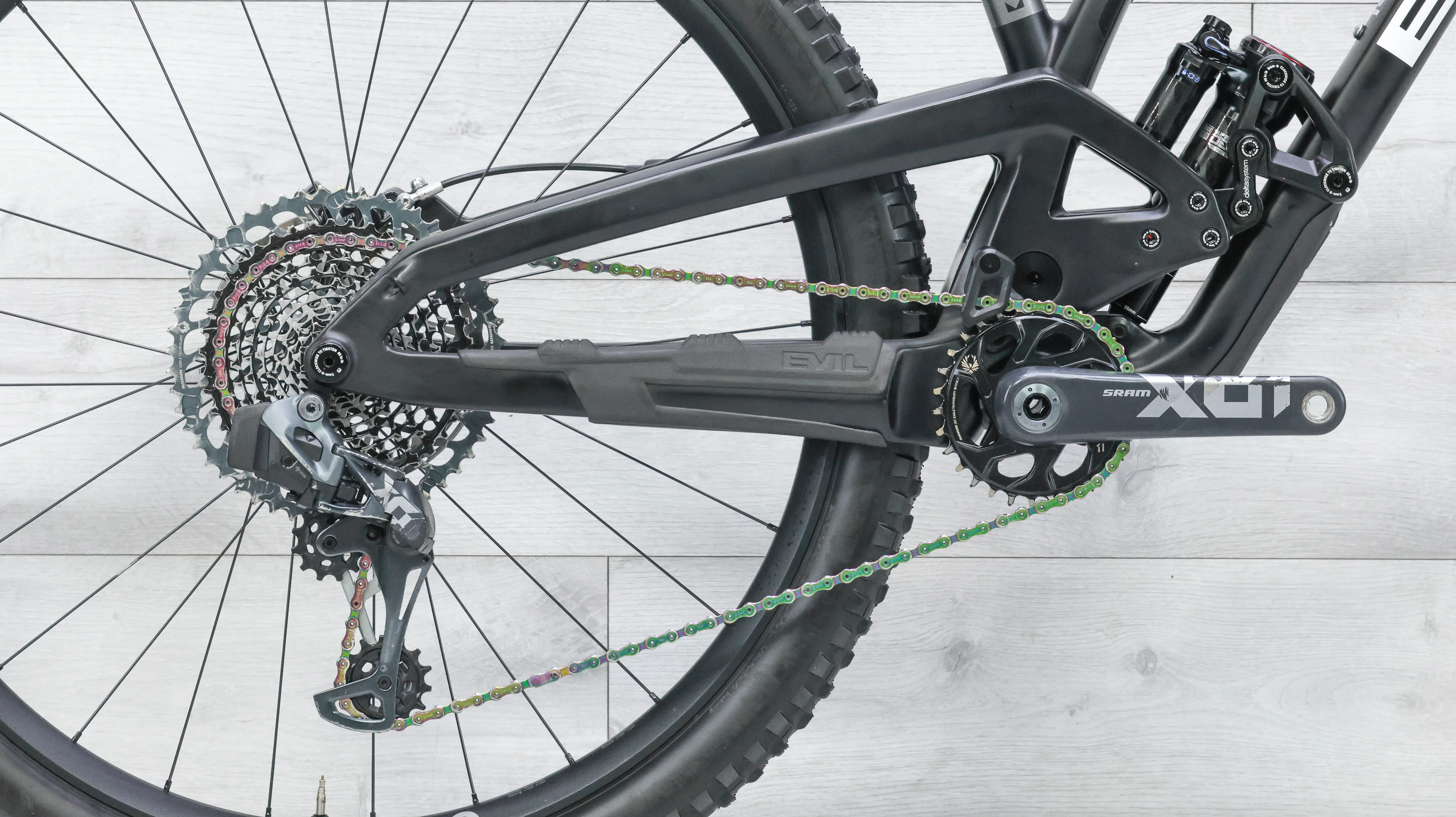 Evil Offering X01 AXS Mountain Bike - 2021, Medium - Image 5