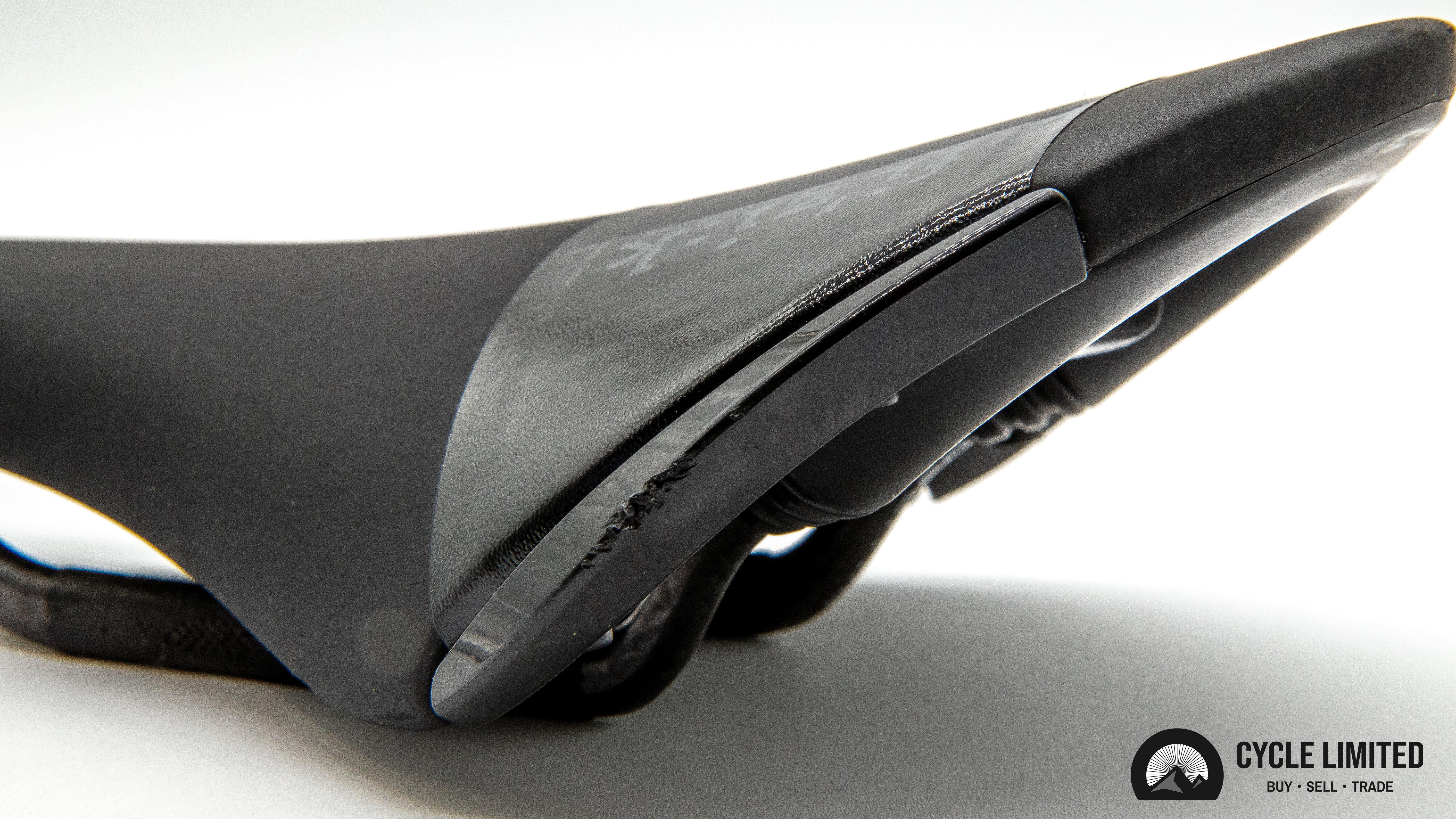 Fizik Aliante R1 Carbon Braided Rails 184g - Image 7