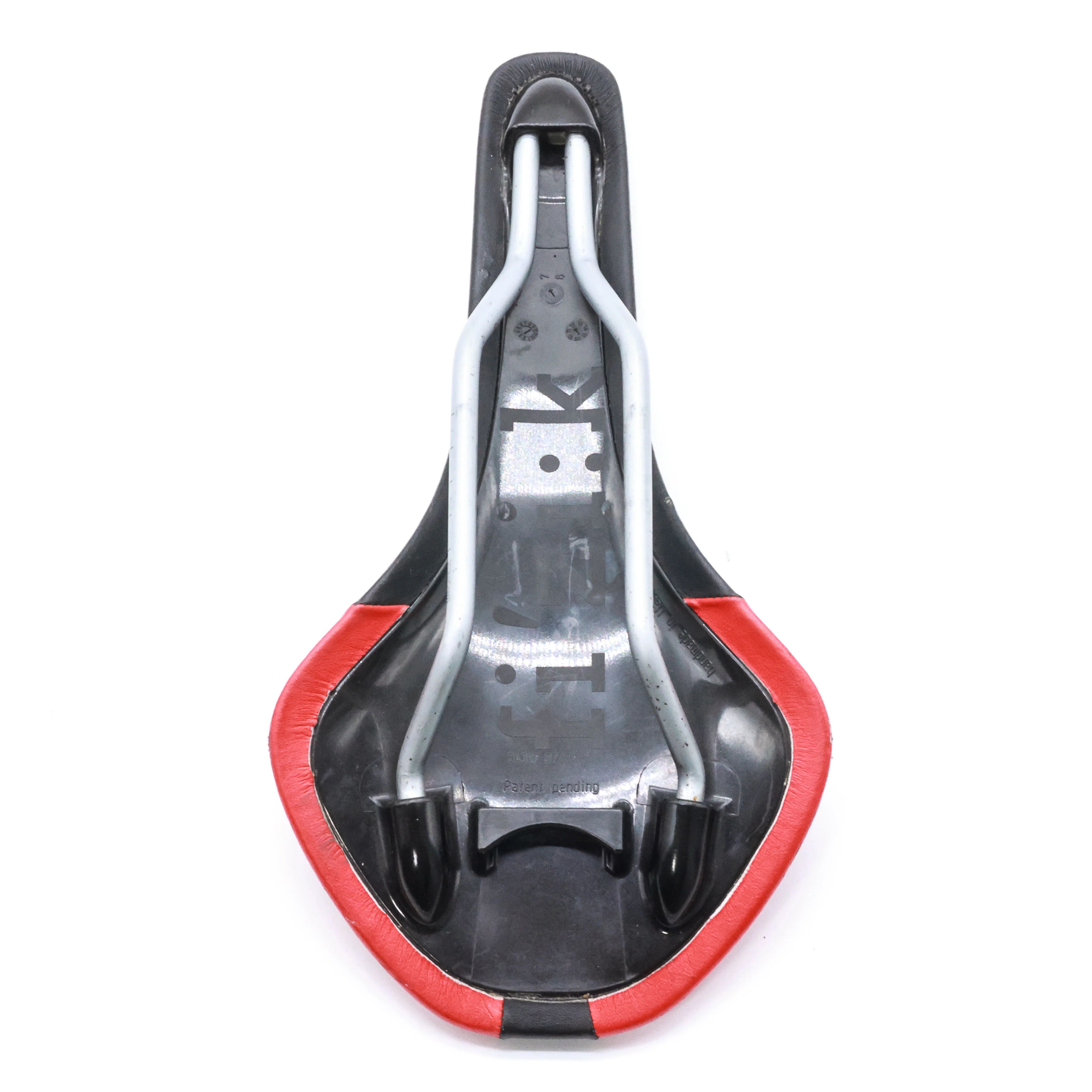 Fizik Antares Back/Red Road Bike Saddle - 140mm - Image 5