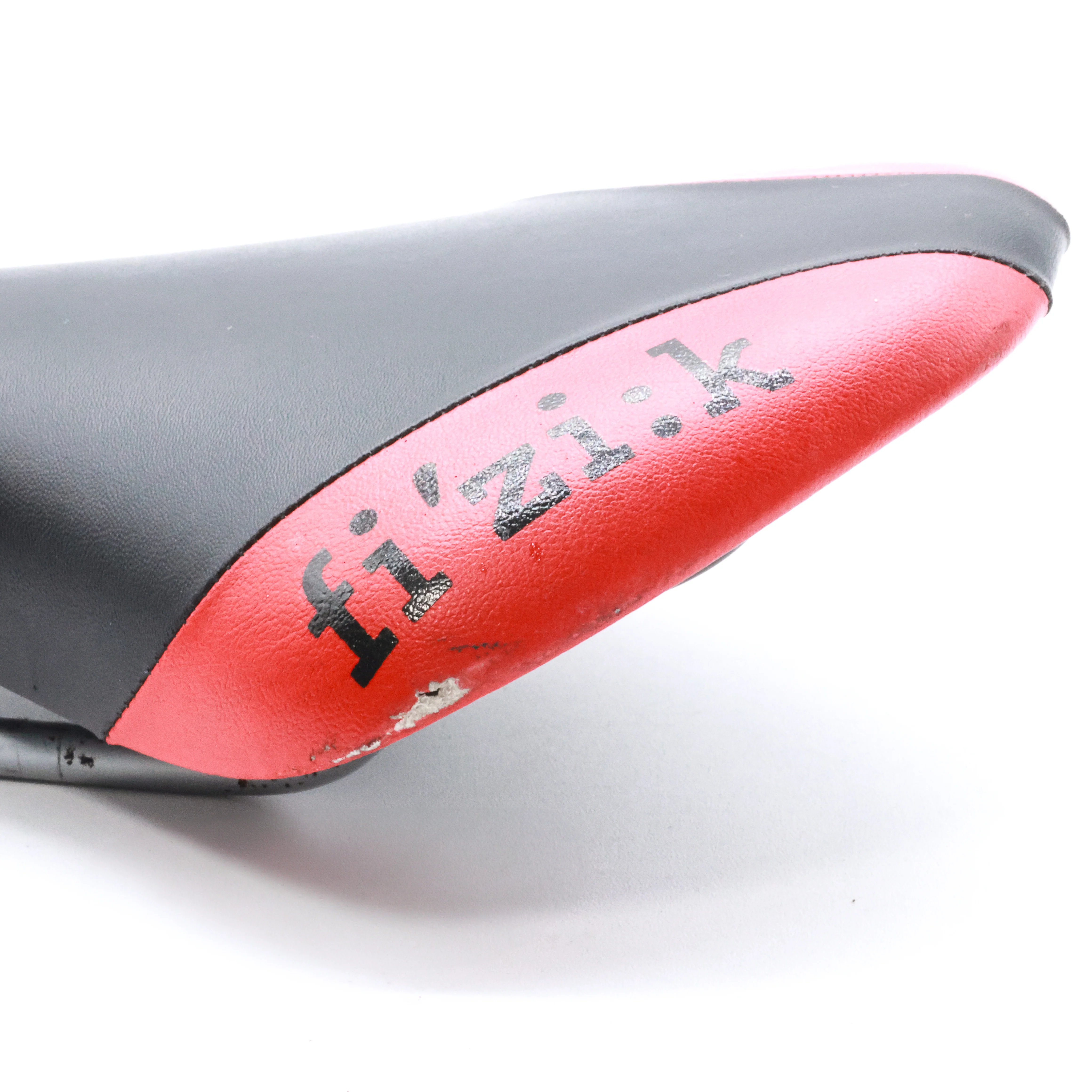 Fizik Antares Back/Red Road Bike Saddle - 140mm - Image 7