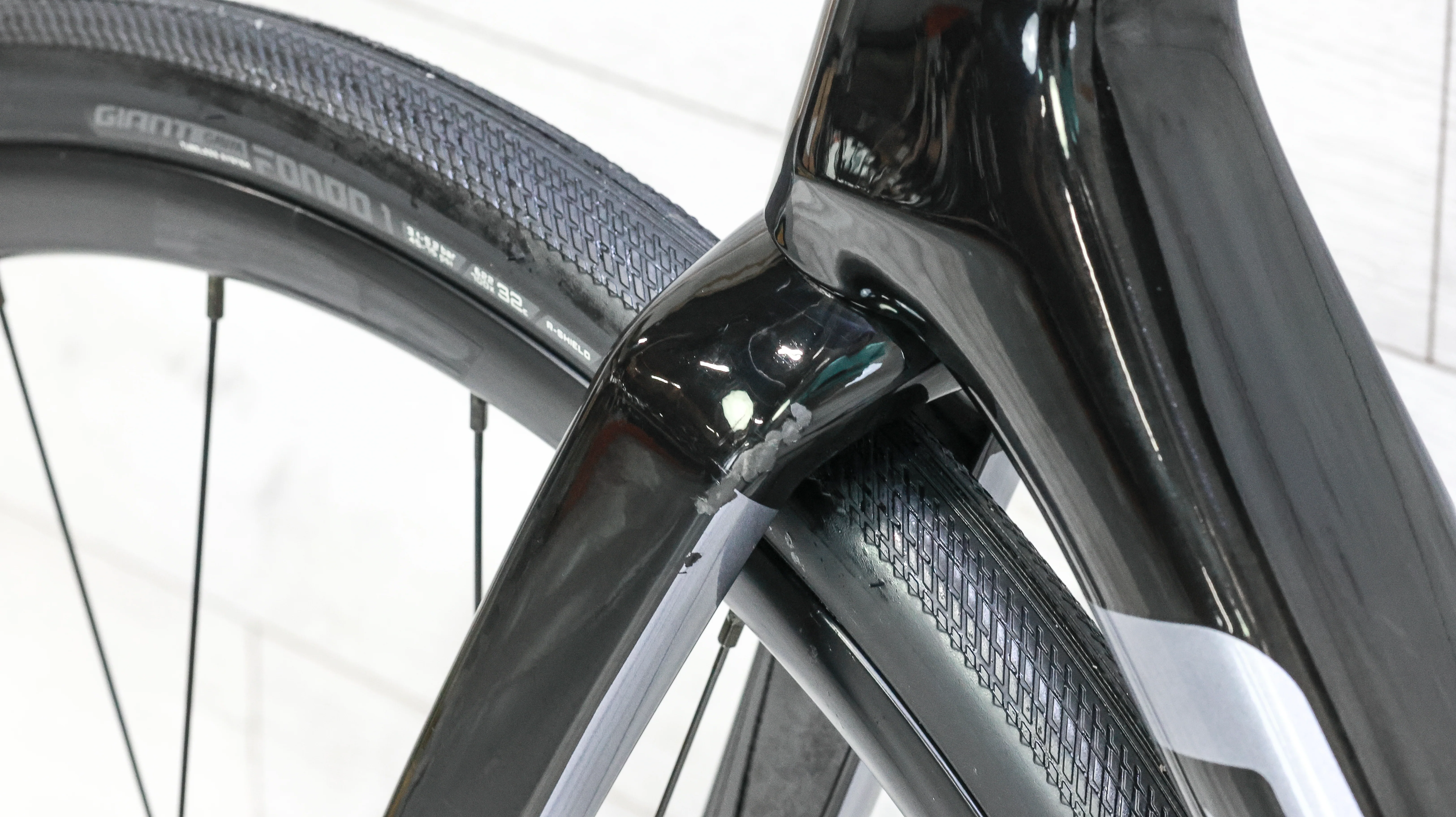 Giant Defy Advanced 2 Road Bike - 2025, Medium - Image 15