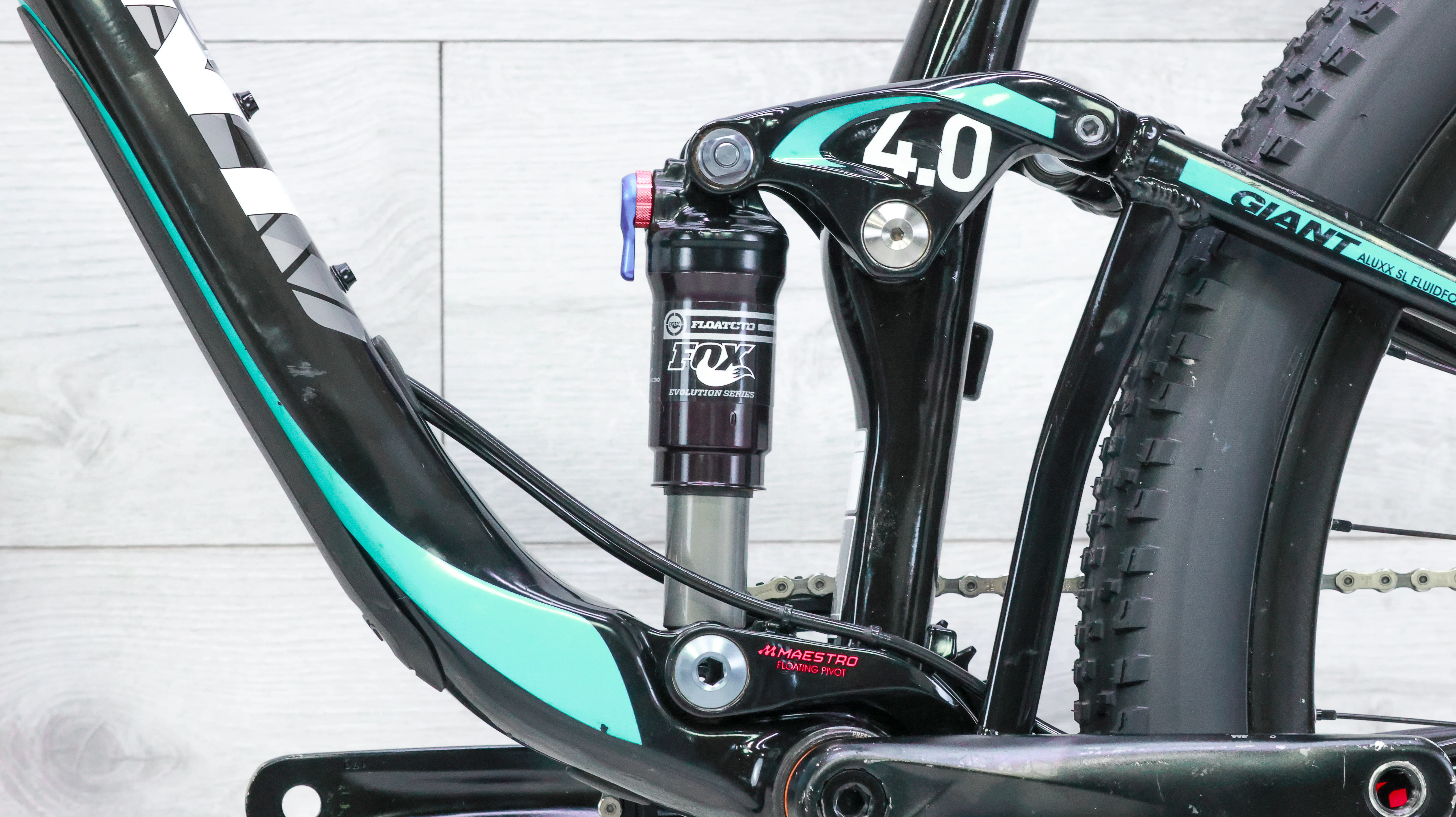 Giant Lust Advanced 2 Mountain Bike - 2014, Medium - Image 11