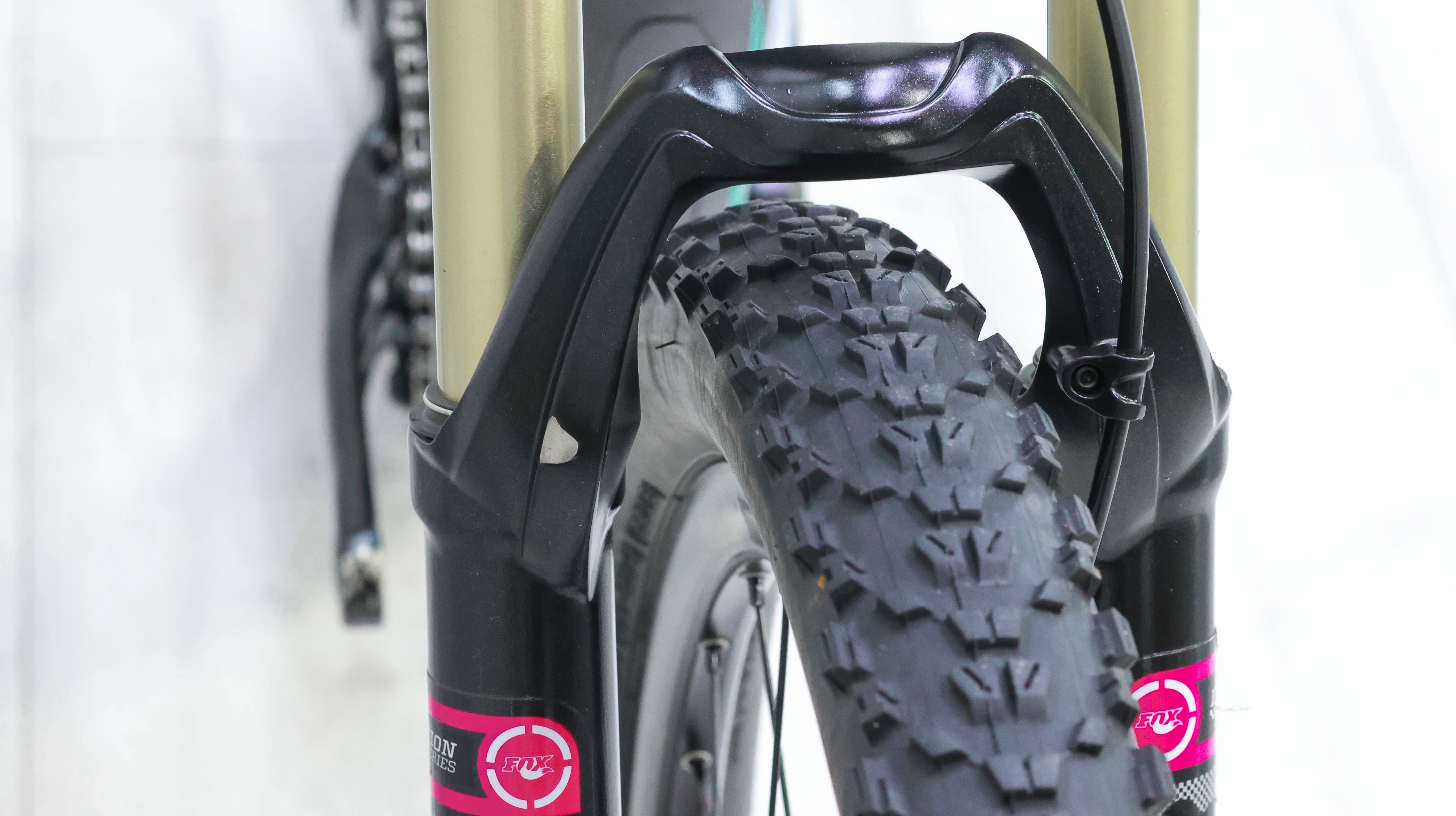 Giant Lust Advanced 2 Mountain Bike - 2014, Medium - Image 16