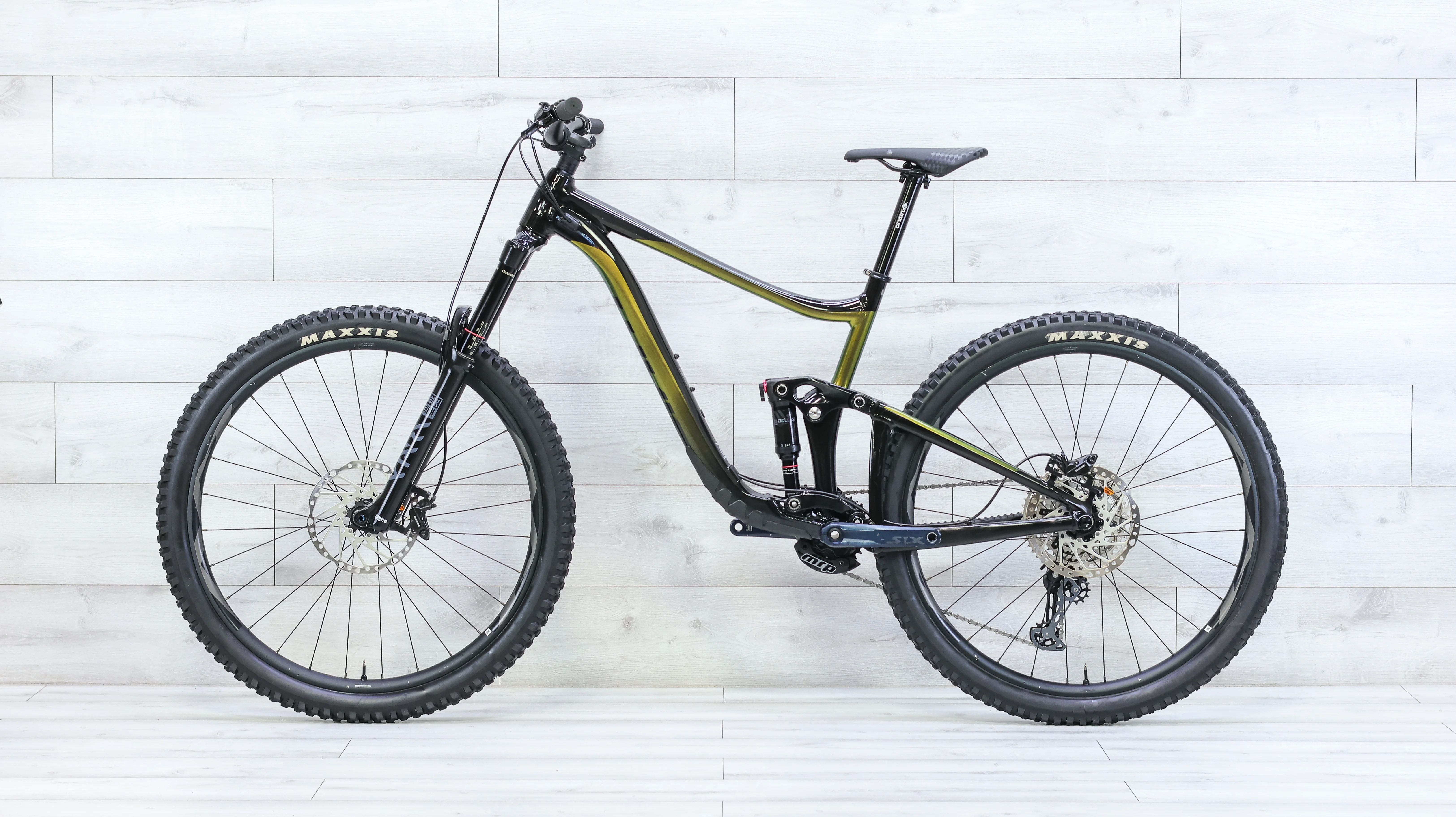 Giant Reign 29 2 Mountain Bike - 2021, Large - Image 2