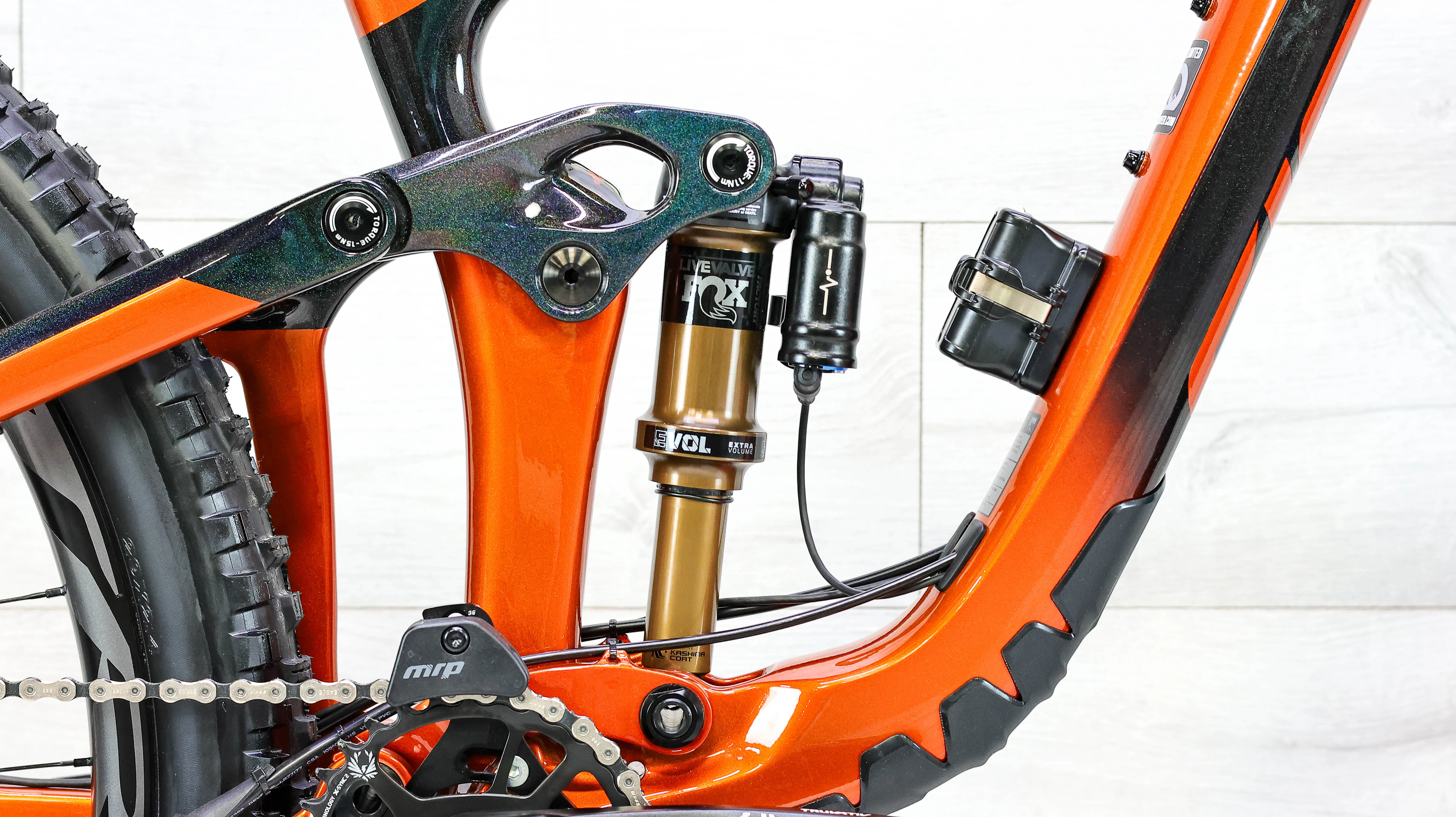 Giant Reign Advanced Pro 29 1 Mountain Bike - 2022, Medium - Image 8