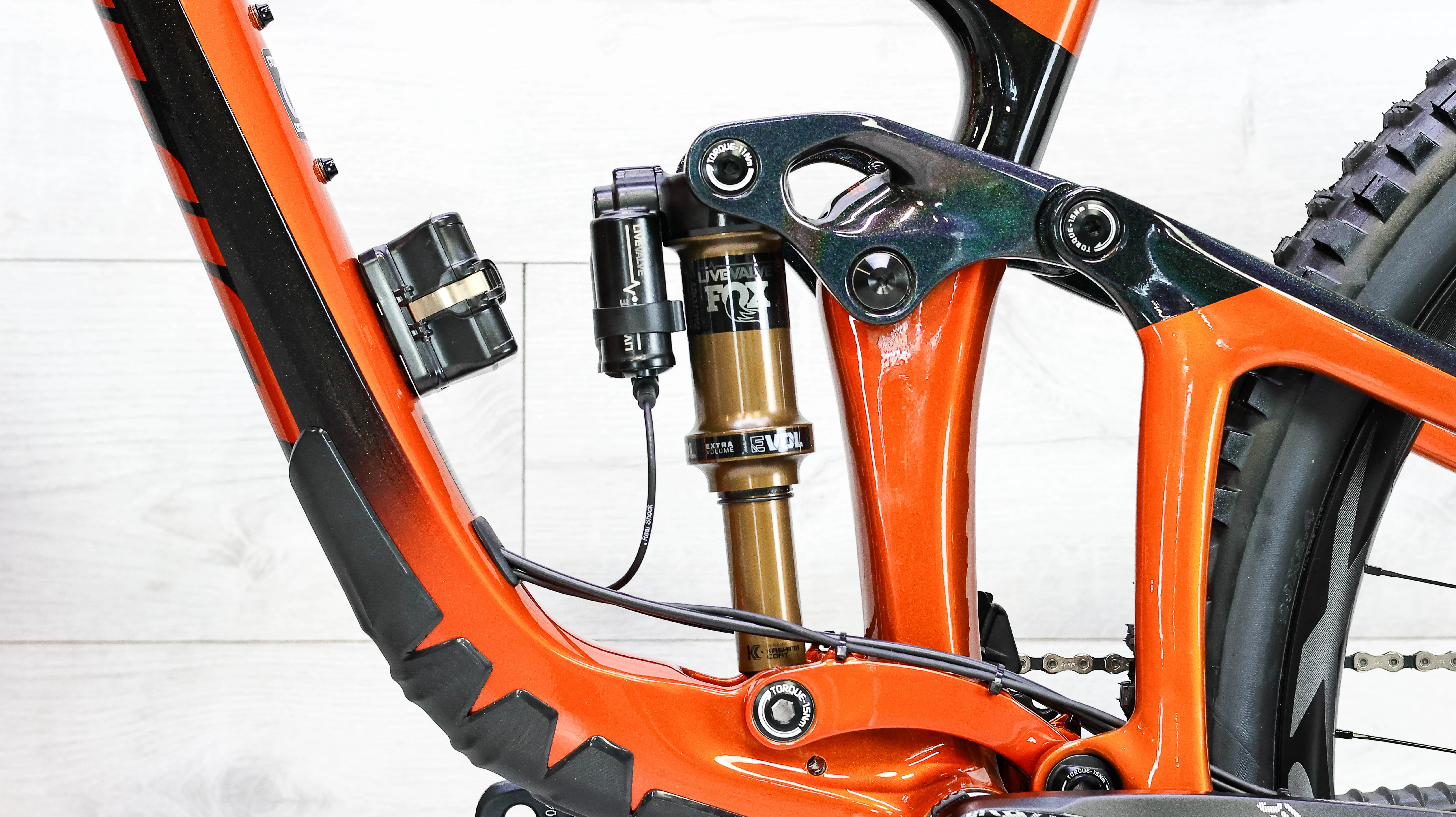 Giant Reign Advanced Pro 29 1 Mountain Bike - 2022, Medium - Image 9