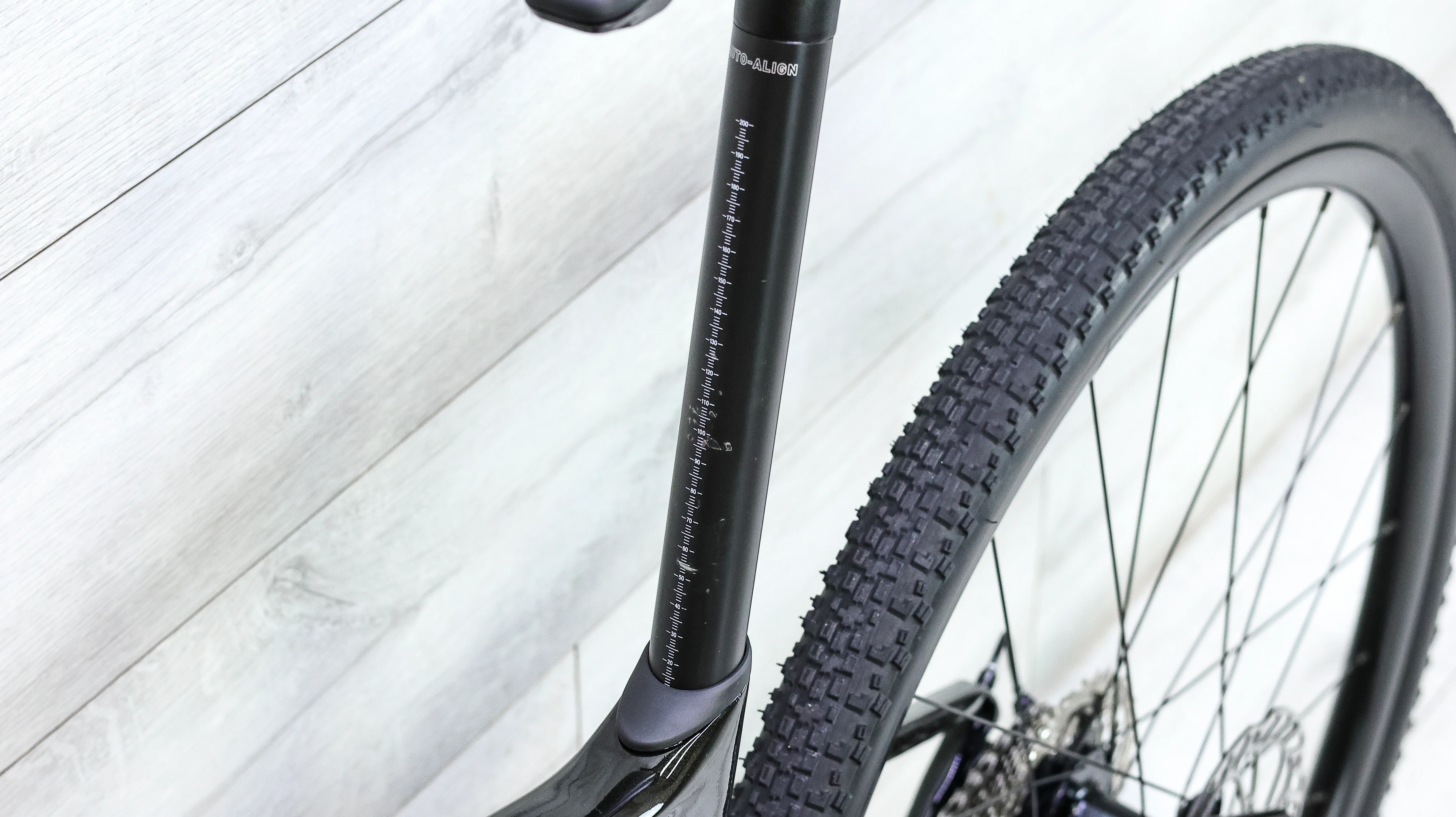 Giant Revolt Advanced 2 Gravel Bike - 2022, X-Small - Image 15