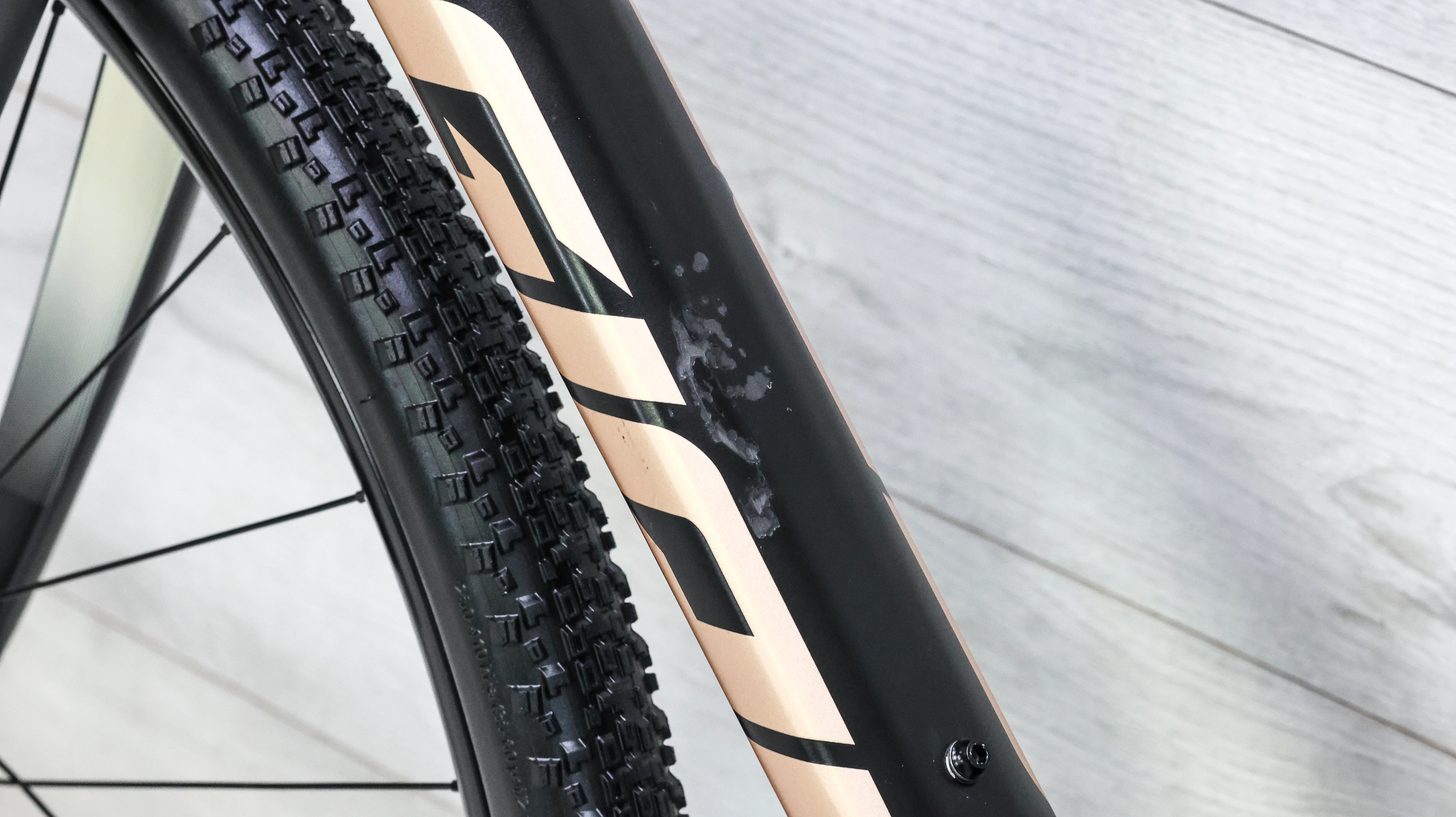 Giant Revolt Advanced 3 Gravel Bike - 2022, Large - Image 19