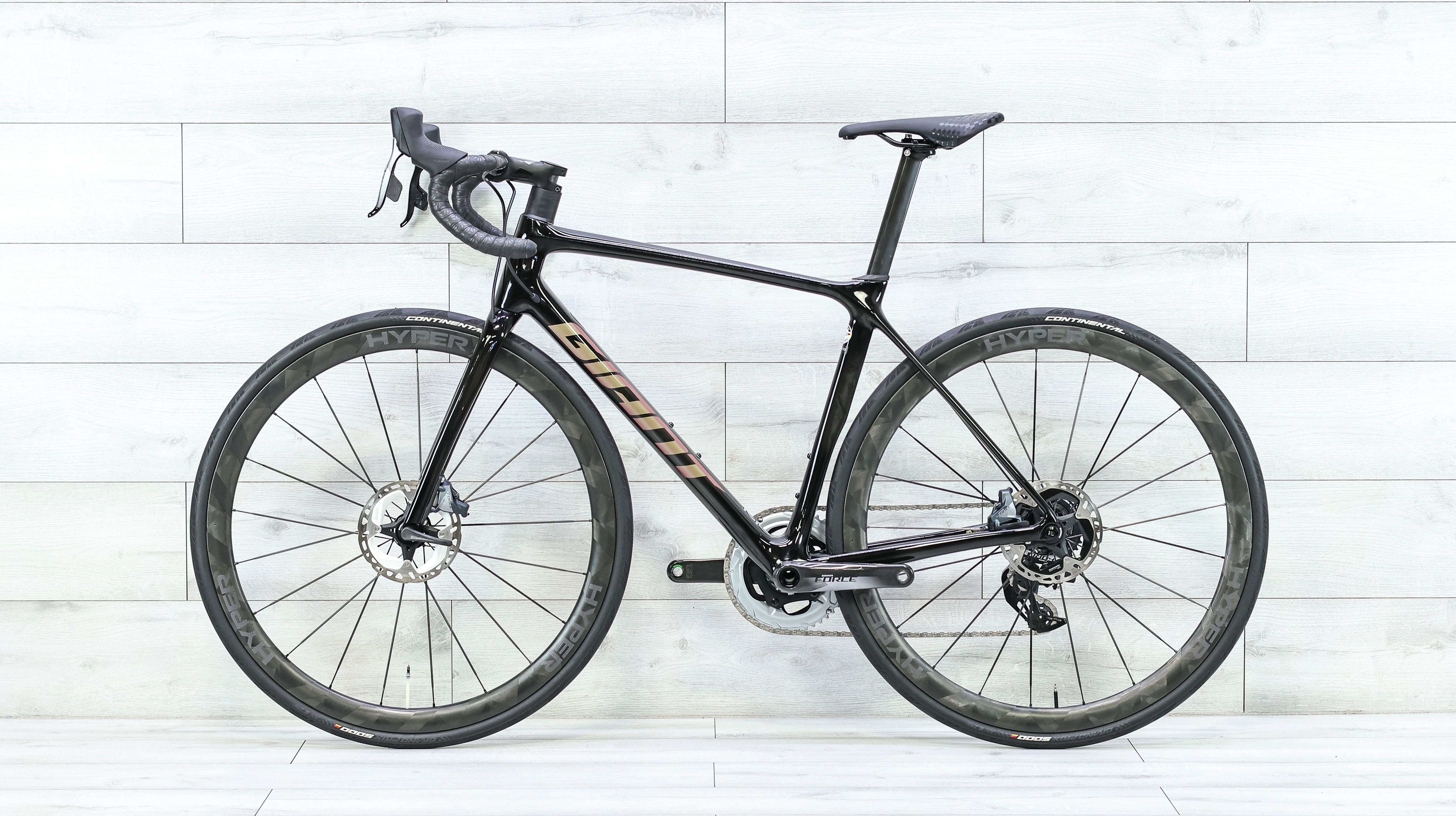 Giant TCR Advanced Pro 0 Disc Force Road Bike - 2024, Medium - Image 2