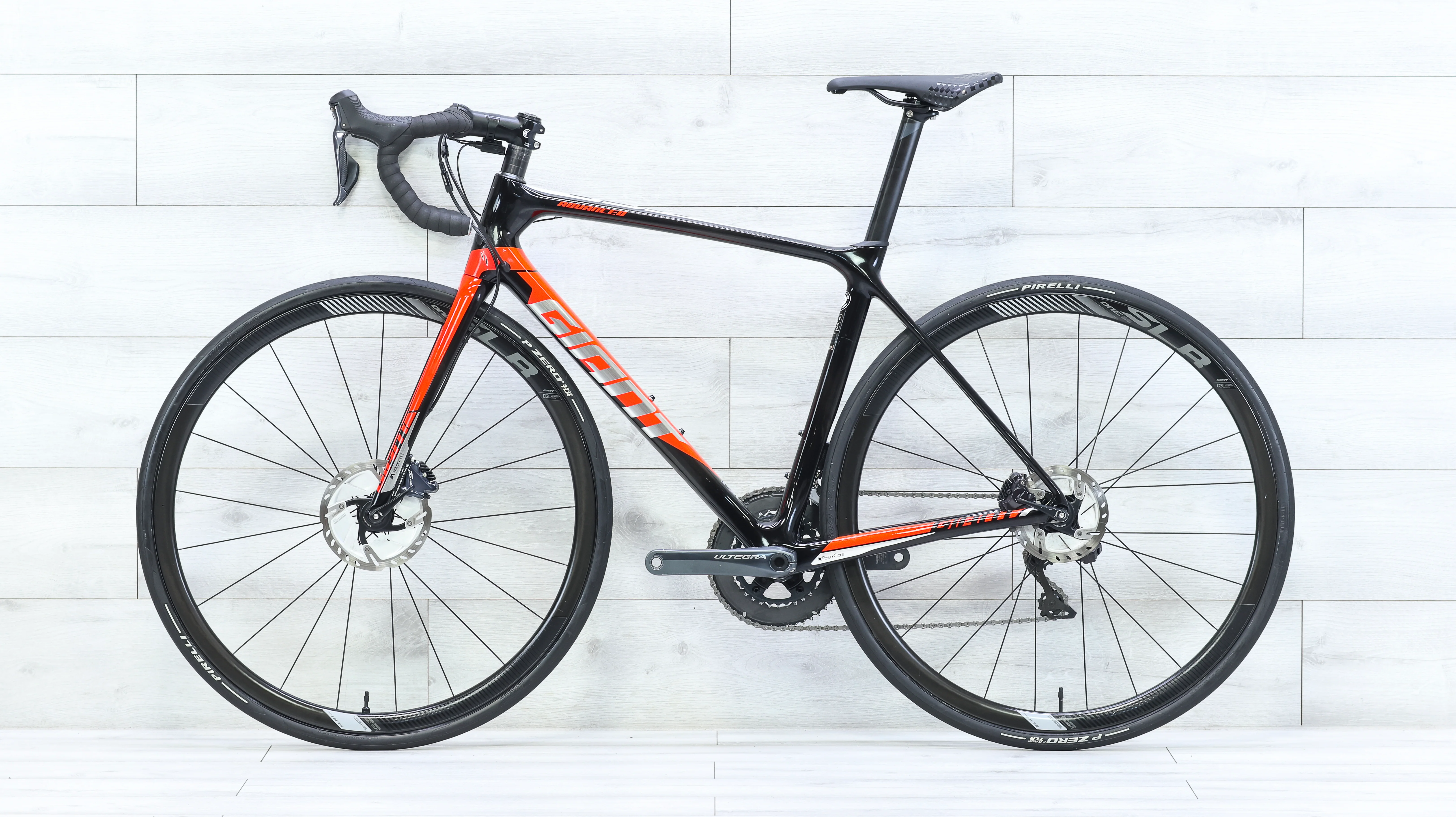 Giant TCR Advanced Pro 0 Disc Road Bike - 2018, Medium - Image 2
