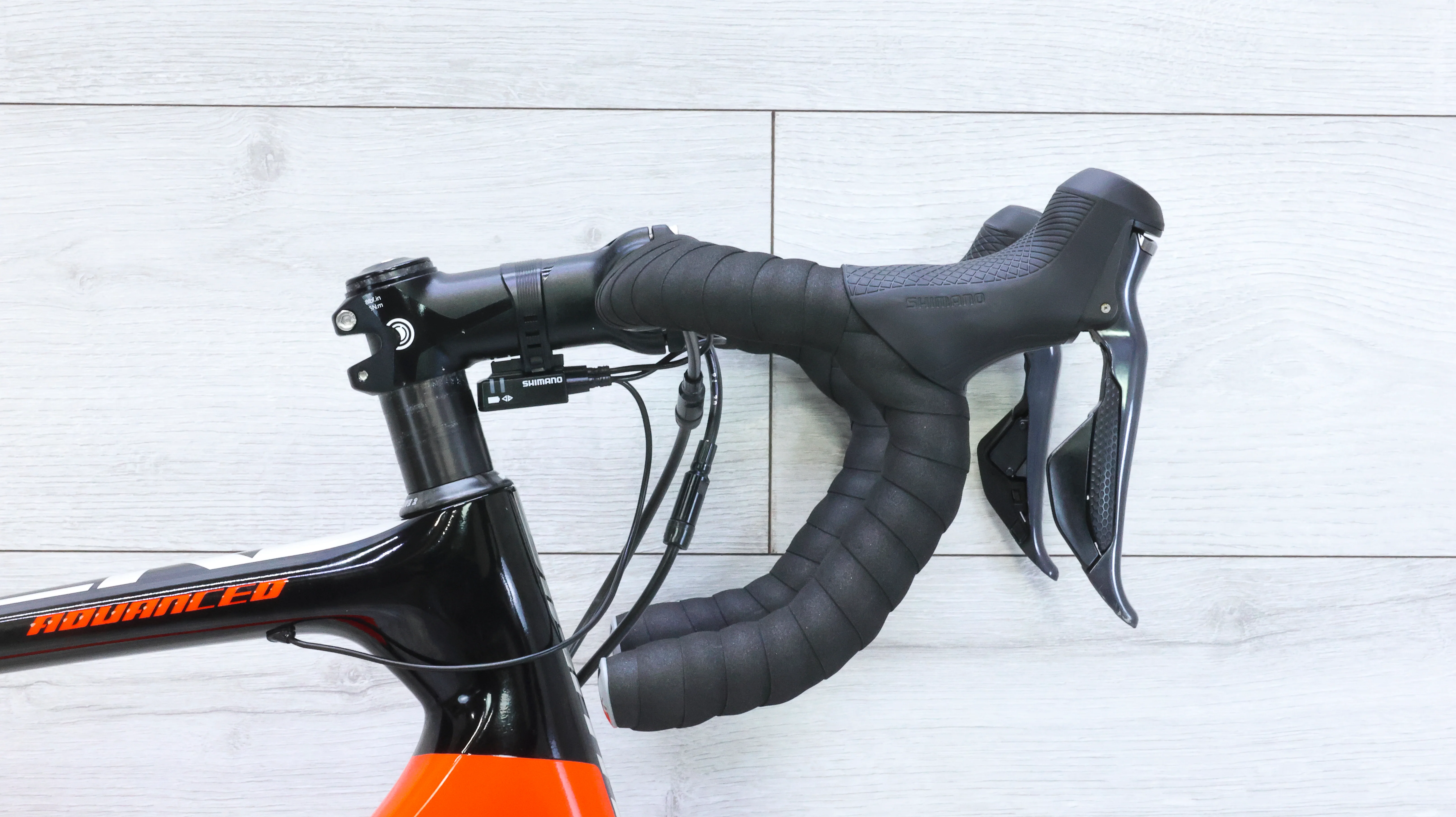Giant TCR Advanced Pro 0 Disc Road Bike - 2018, Medium - Image 9