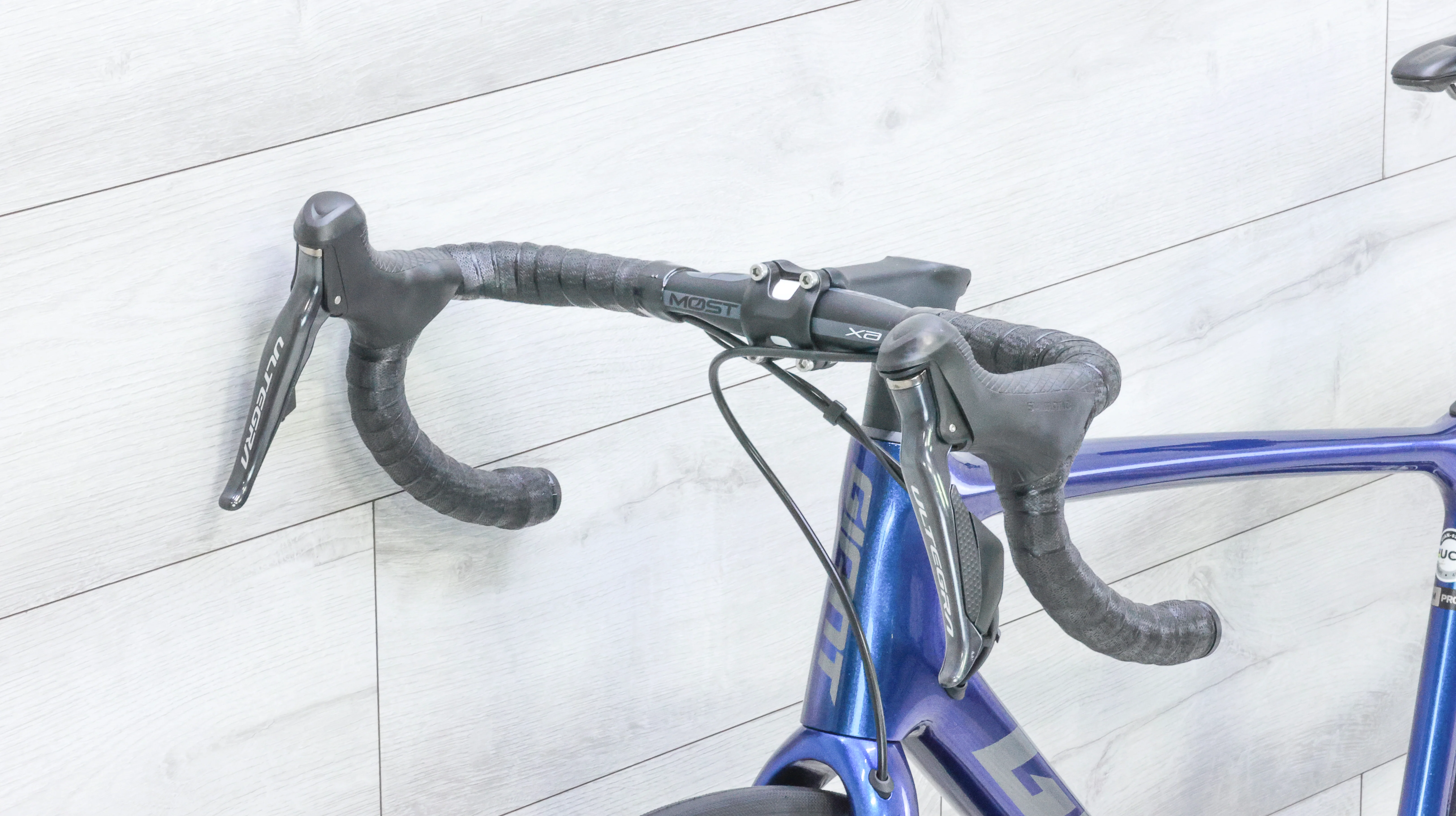 Giant TCR Advanced Pro 0 Disc Road Bike - 2021, Medium - Image 11