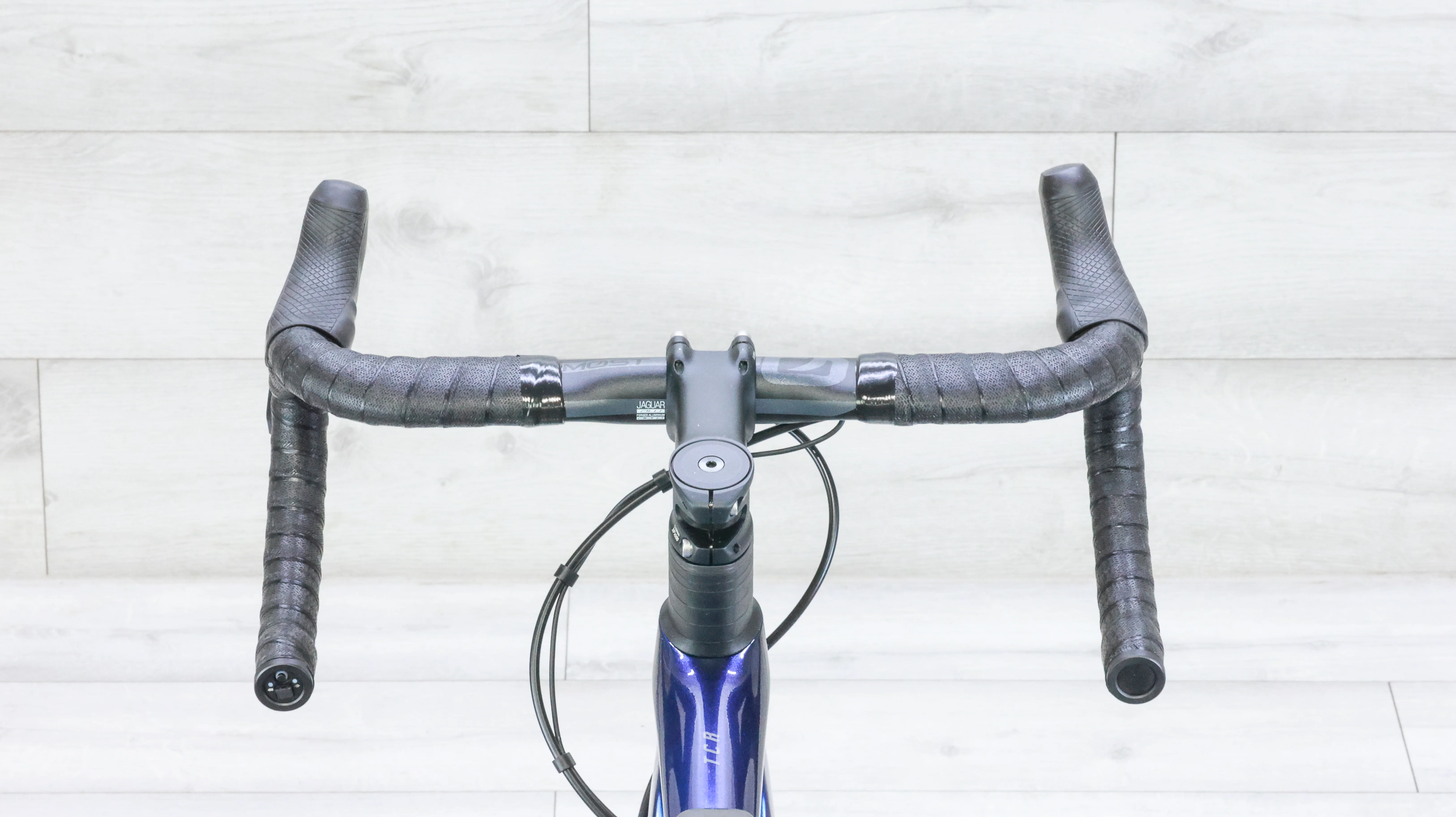 Giant TCR Advanced Pro 0 Disc Road Bike - 2021, Medium - Image 13