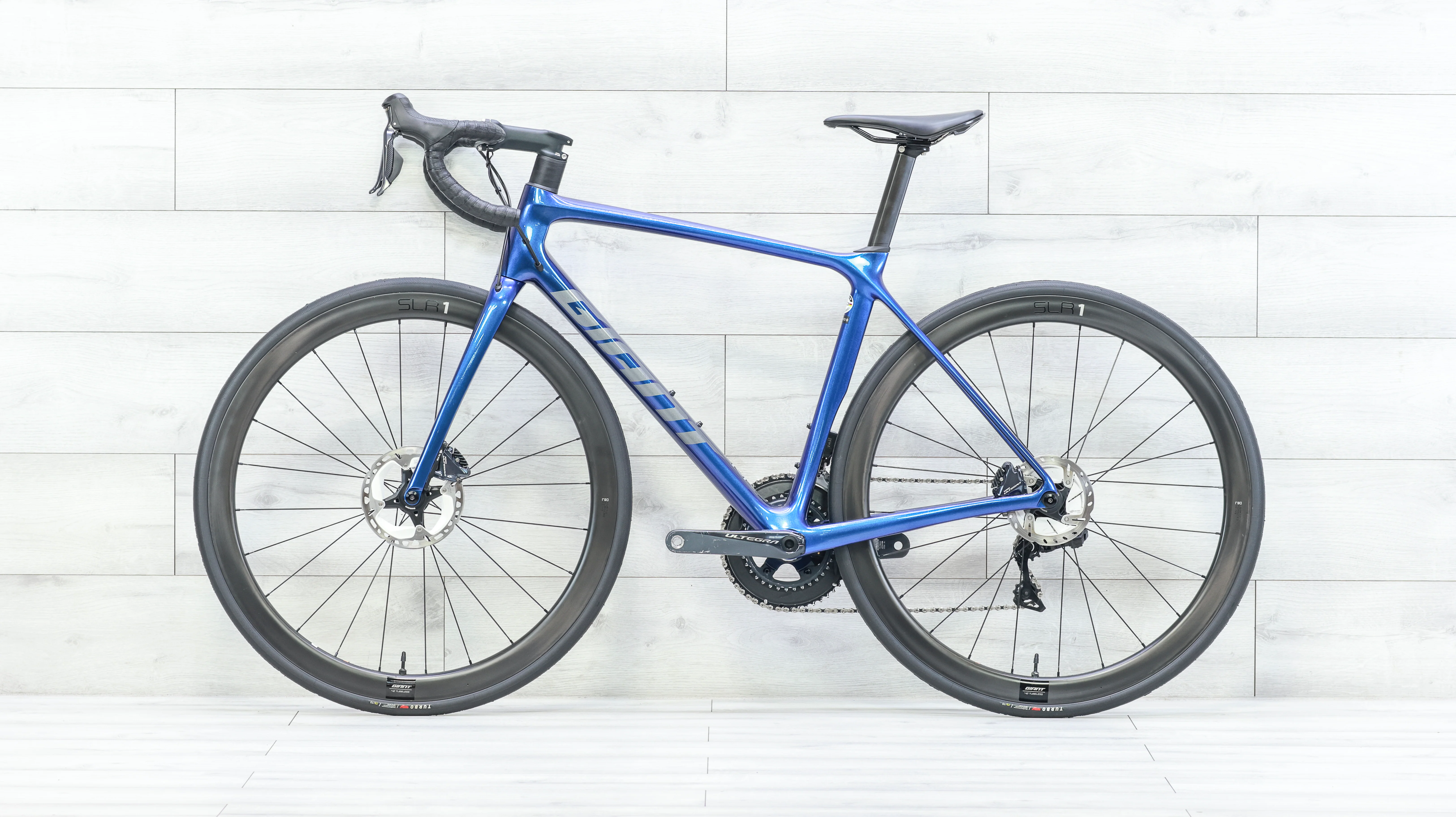 Giant TCR Advanced Pro 0 Disc Road Bike - 2021, Medium - Image 2