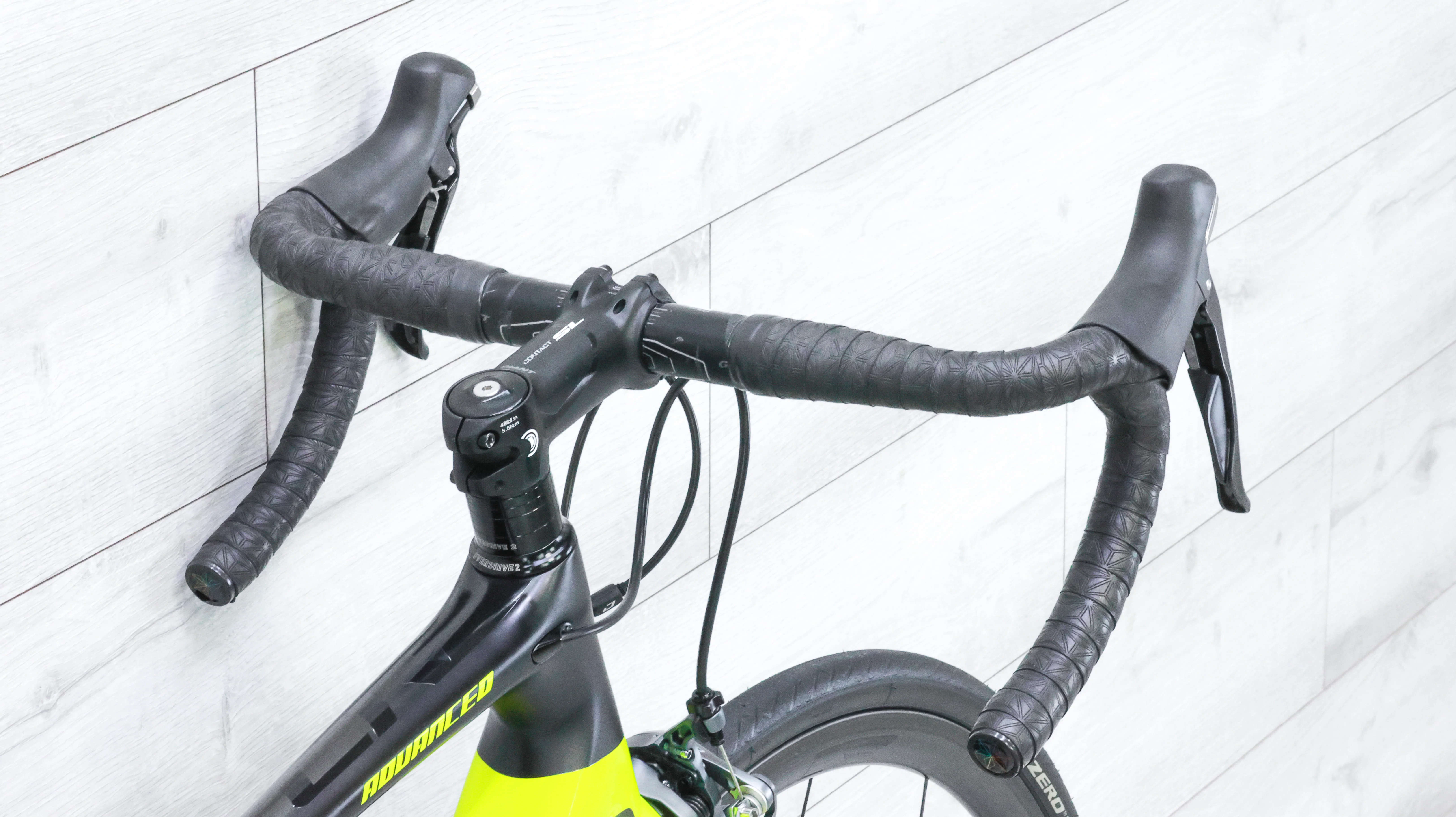 Giant TCR Advanced Pro 1 Road Bike - 2017, Medium - Image 9