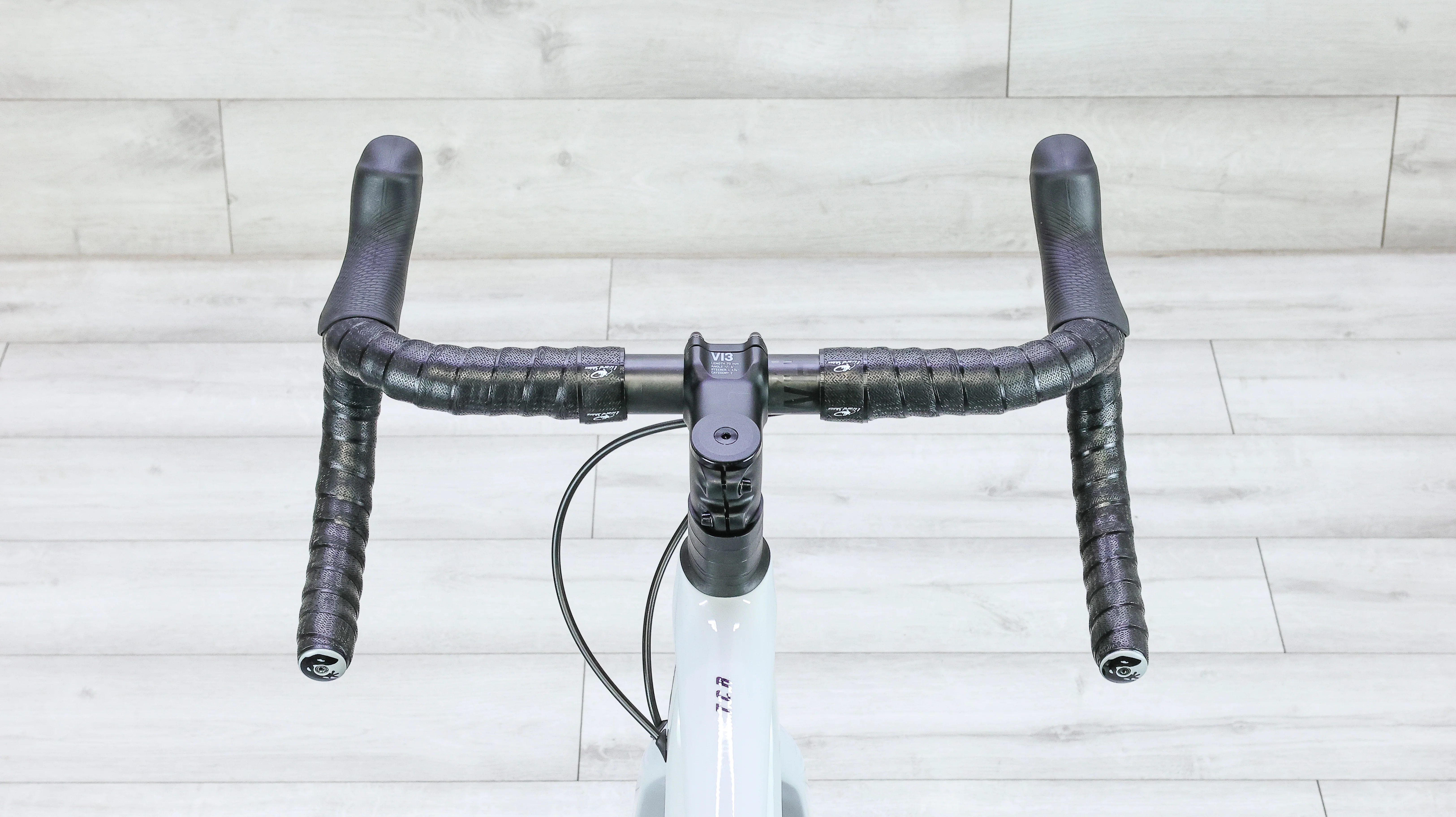 Giant TCR Advanced Pro Disc 0 AR Road Bike - 2022, Medium - Image 13