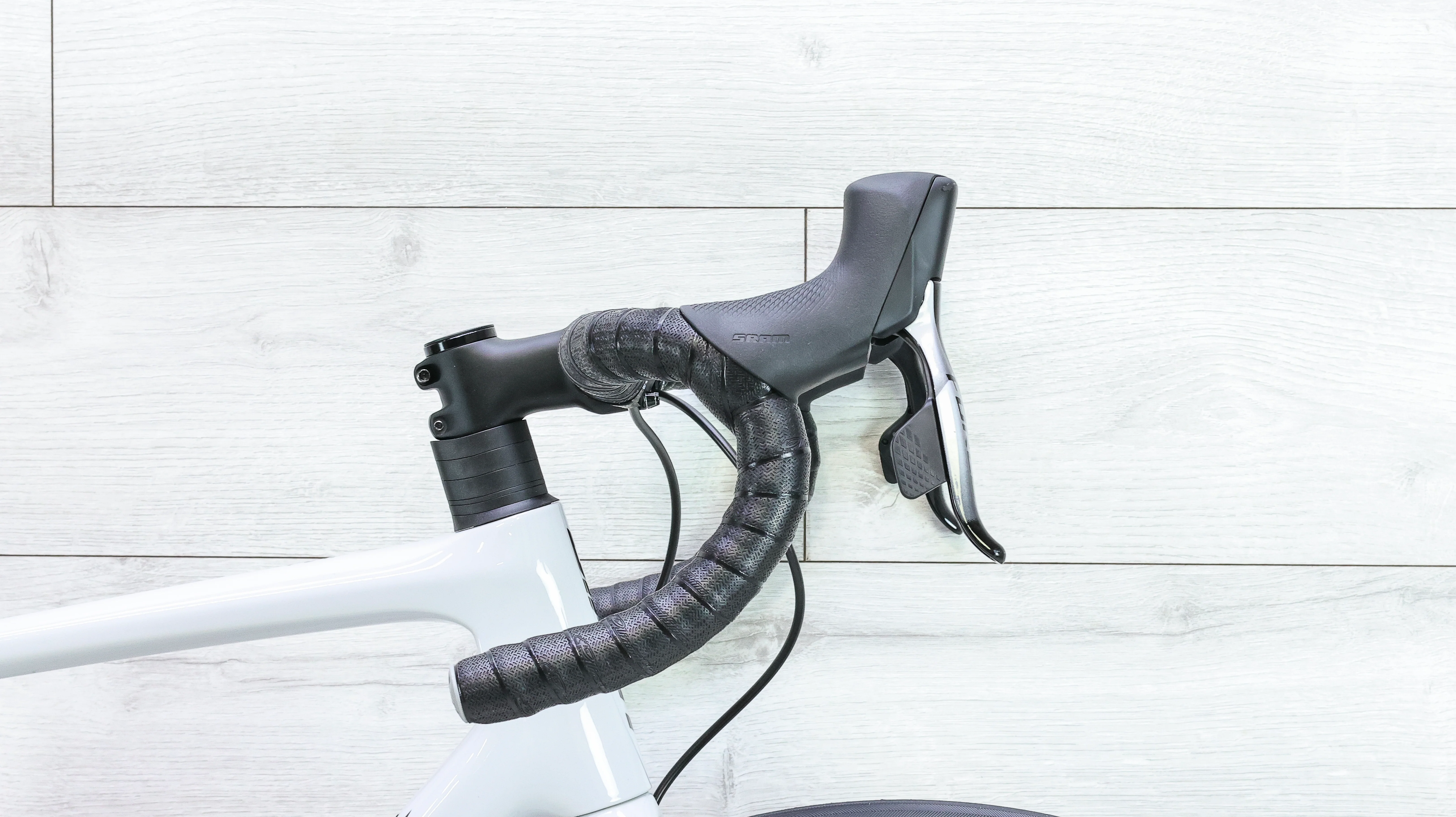 Giant TCR Advanced Pro Disc 0 AR Road Bike - 2022, Medium - Image 9
