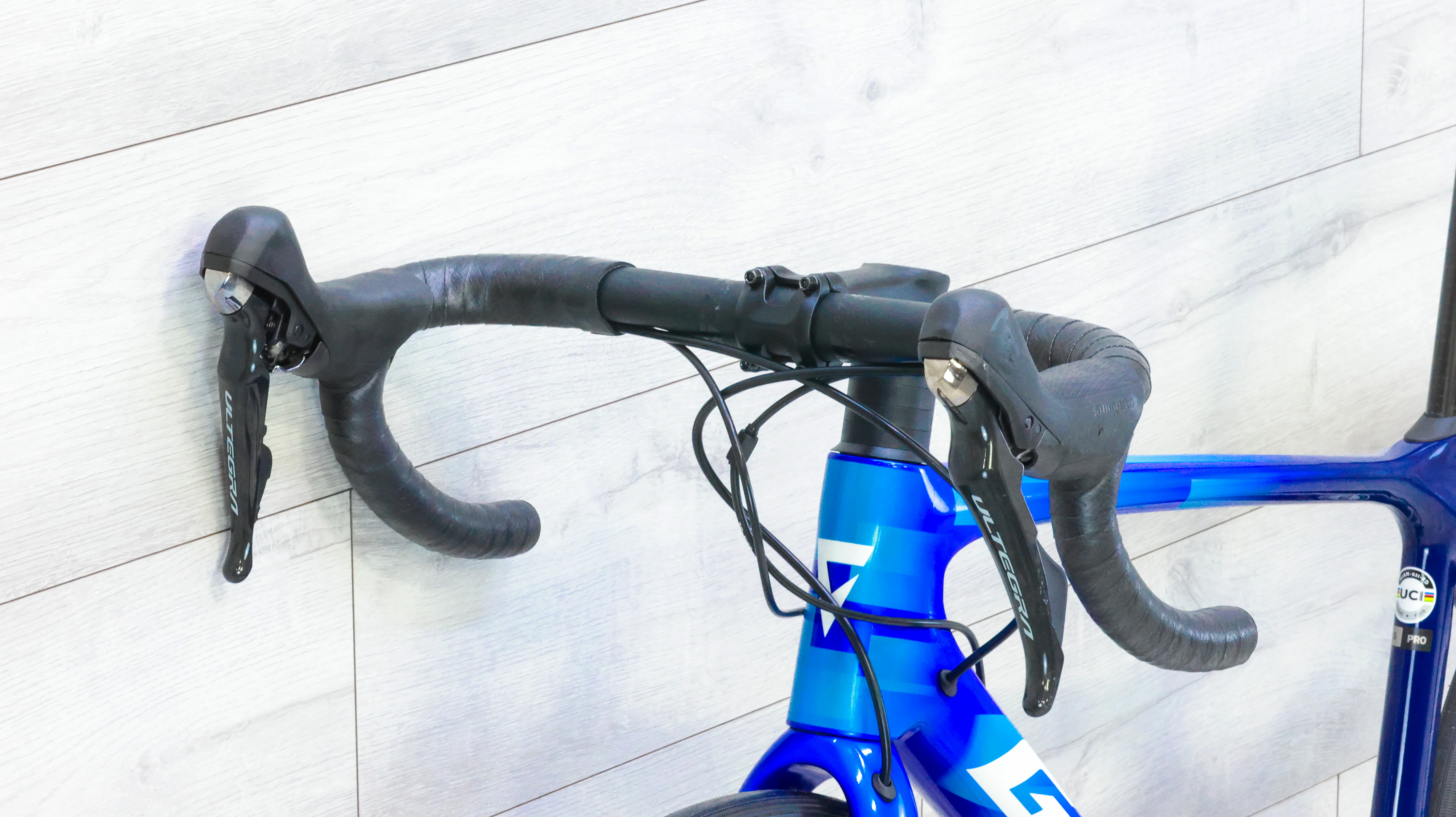 Giant TCR Advanced Pro Disc Road Bike - 2024, Small - Image 11