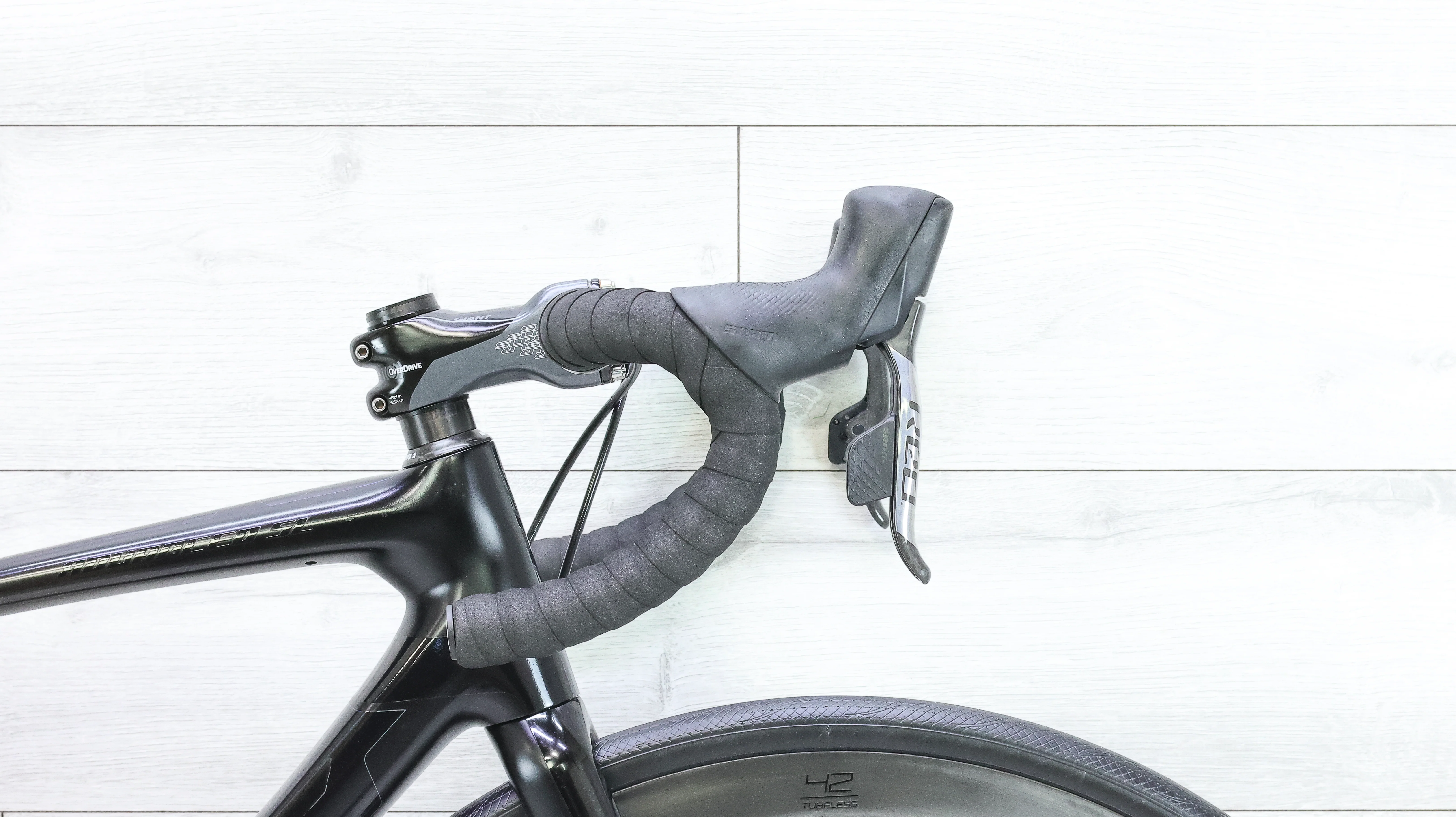Giant TCR Advanced SL 0 Disc Red Road Bike - 2020, Small - Image 9