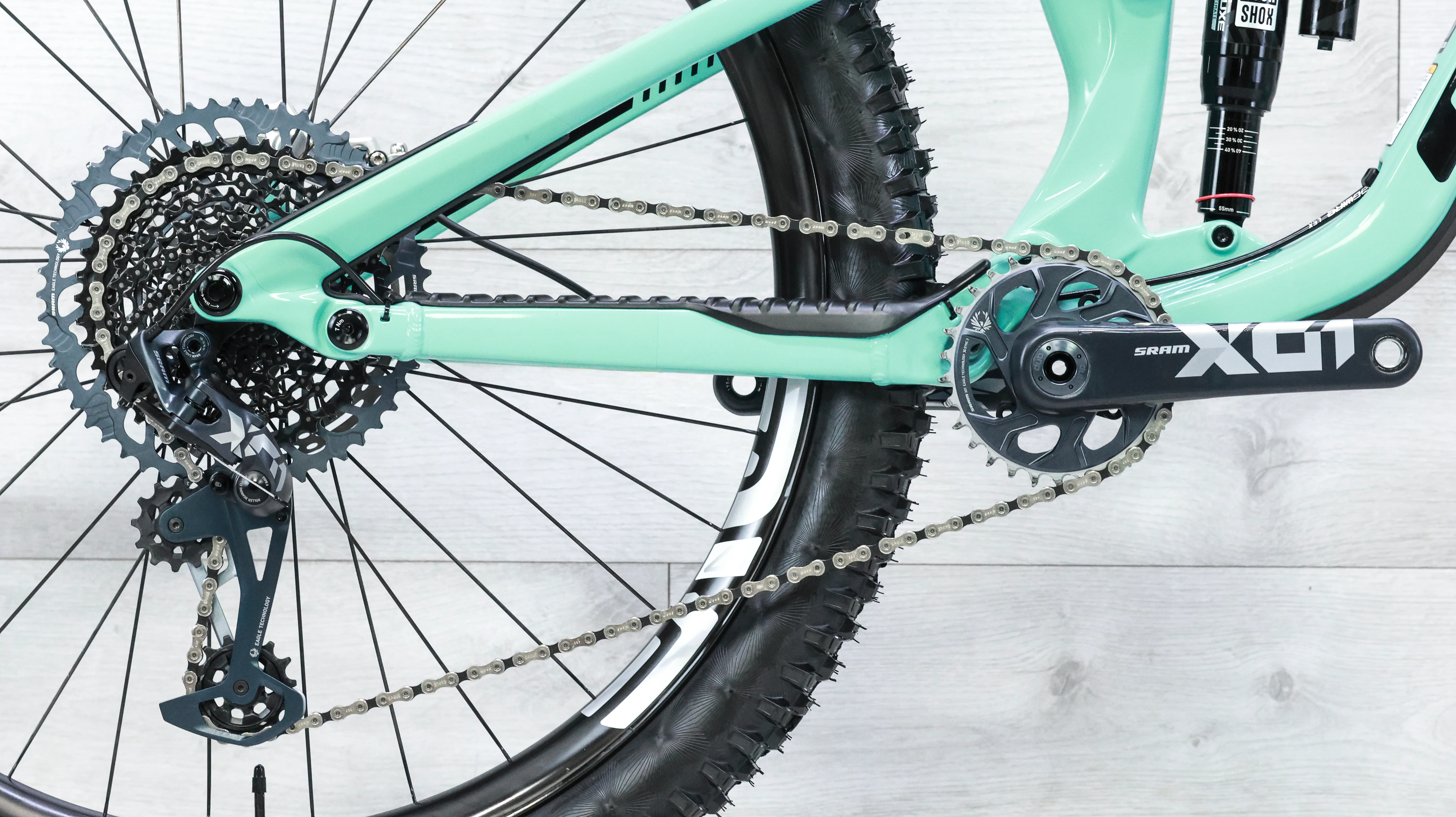 GT Sensor Carbon Pro LE Mountain Bike - 2023, Medium - Image 5