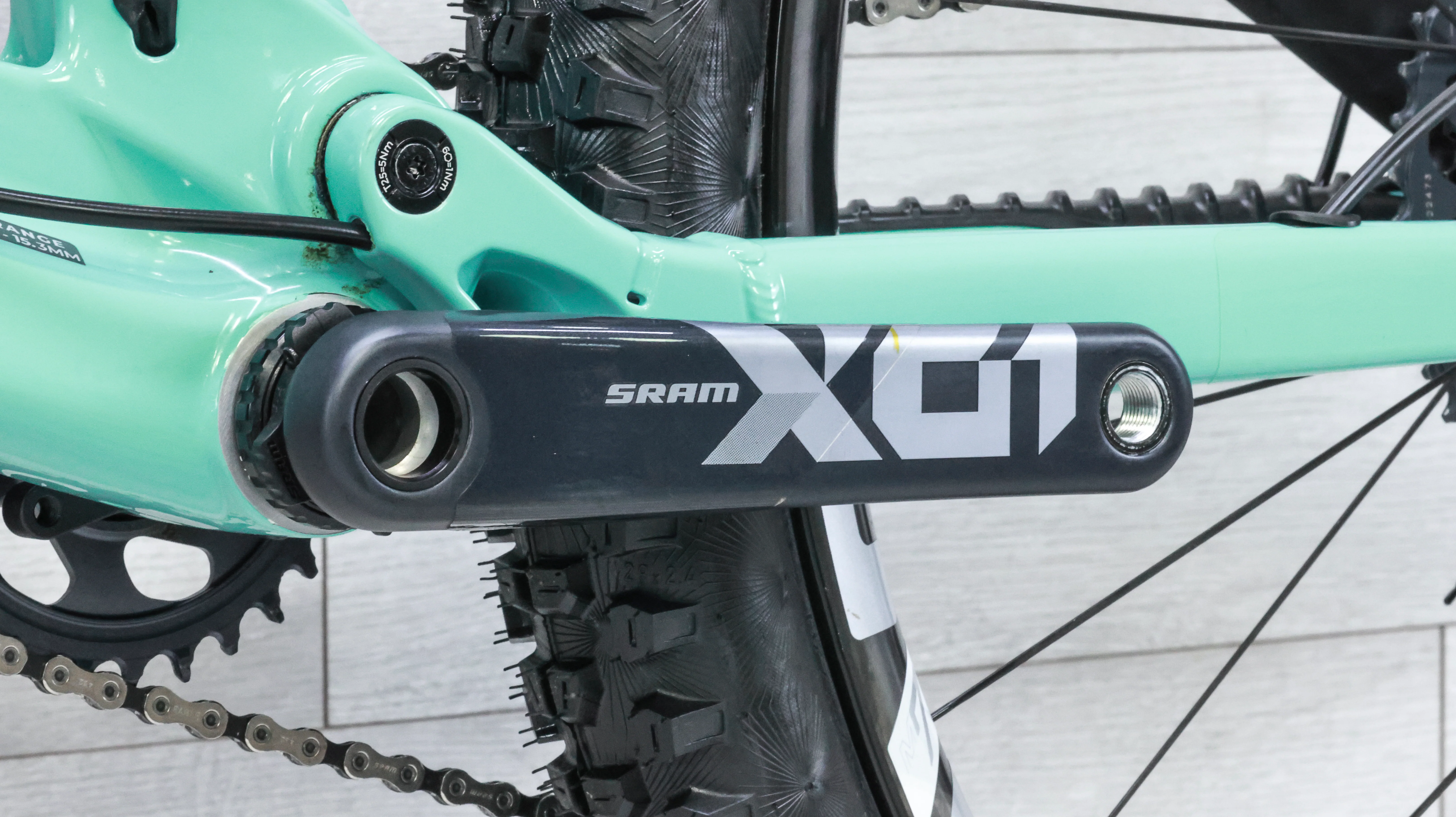 GT Sensor Carbon Pro LE Mountain Bike - 2023, Medium - Image 7