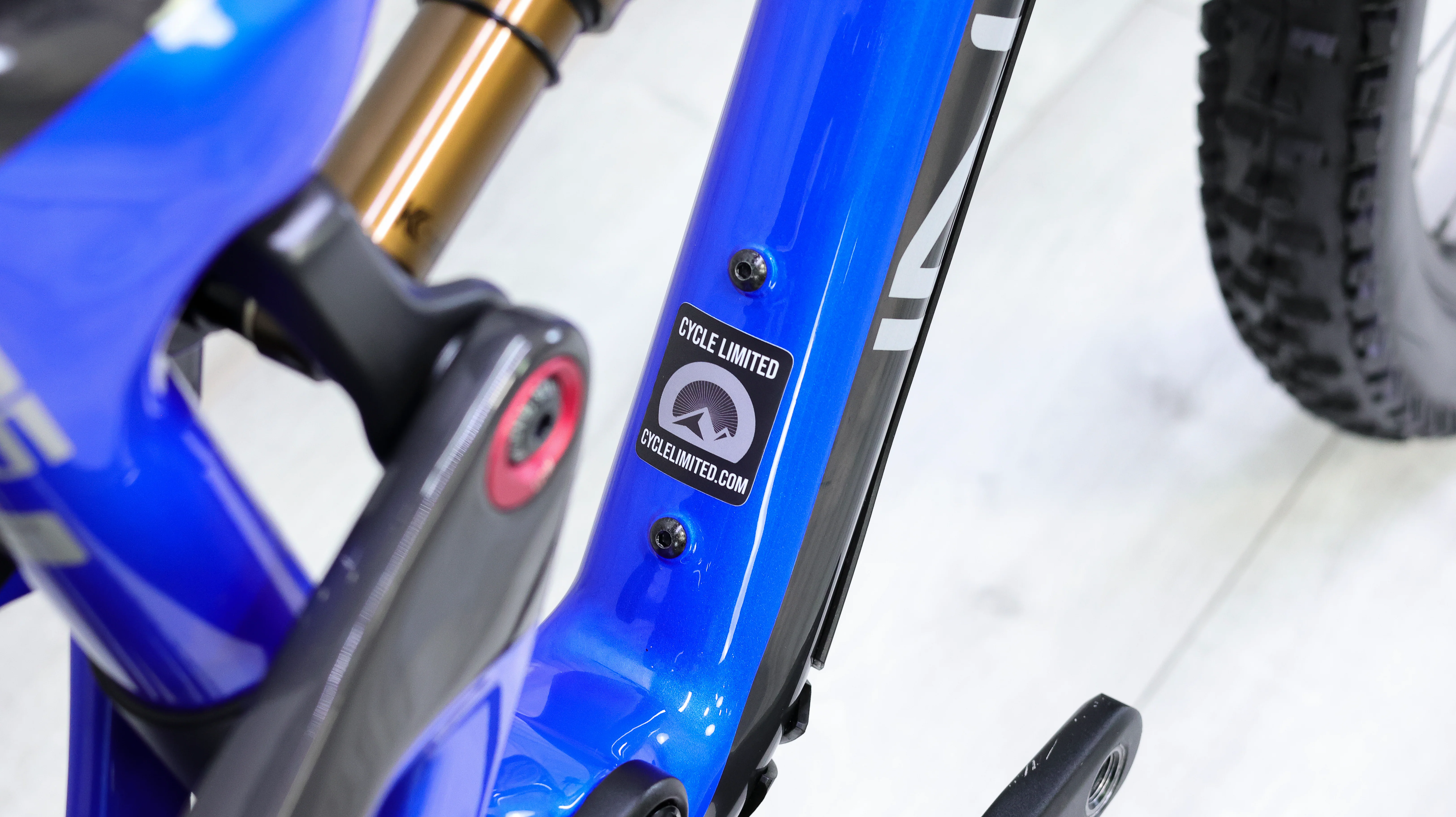 Intense Primer Pro Mountain Bike - 2020, Large - Image 3