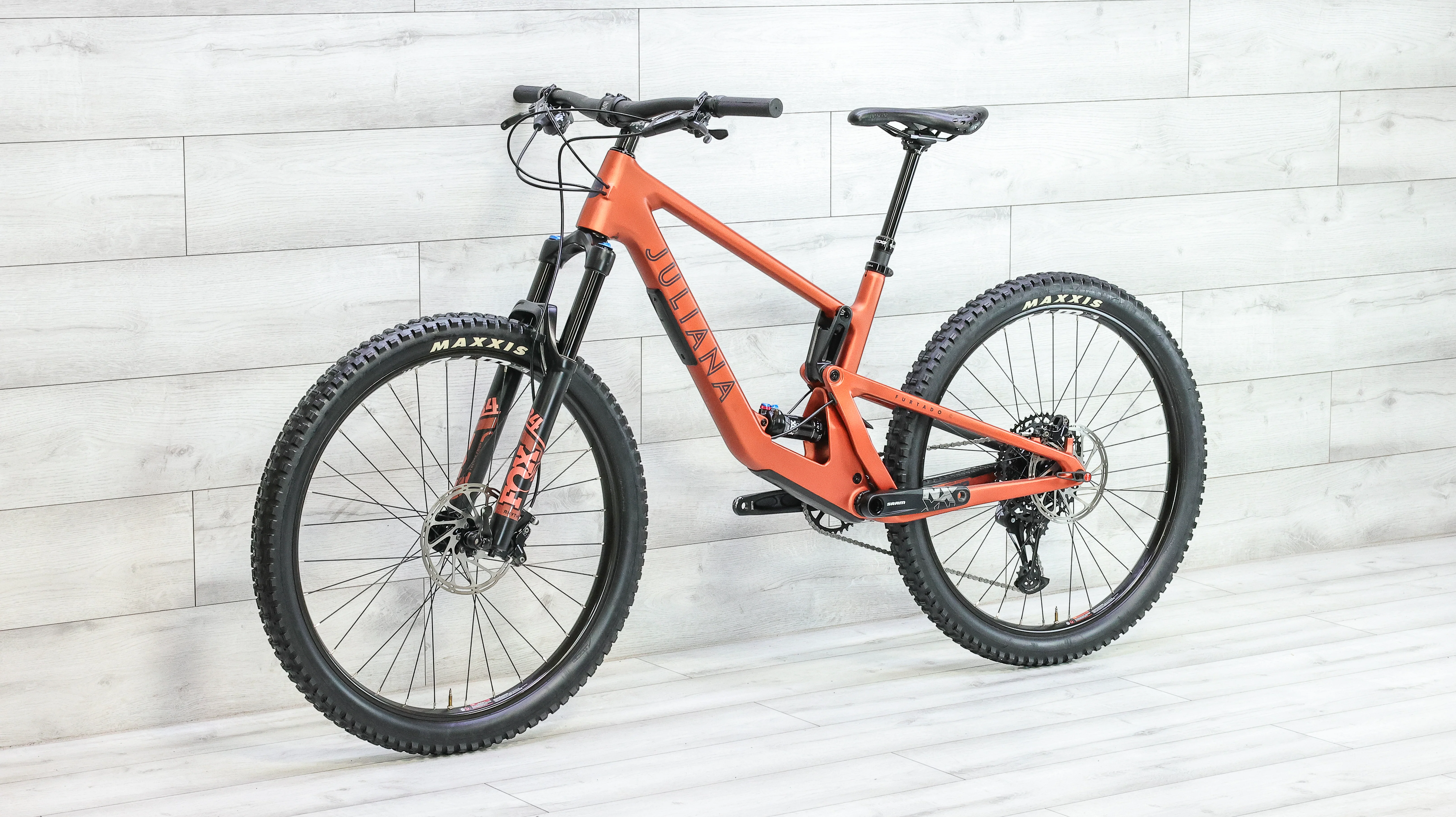 Juliana Furtado R Carbon C 27.5 Mountain Bike - 2021, Medium - Image 4