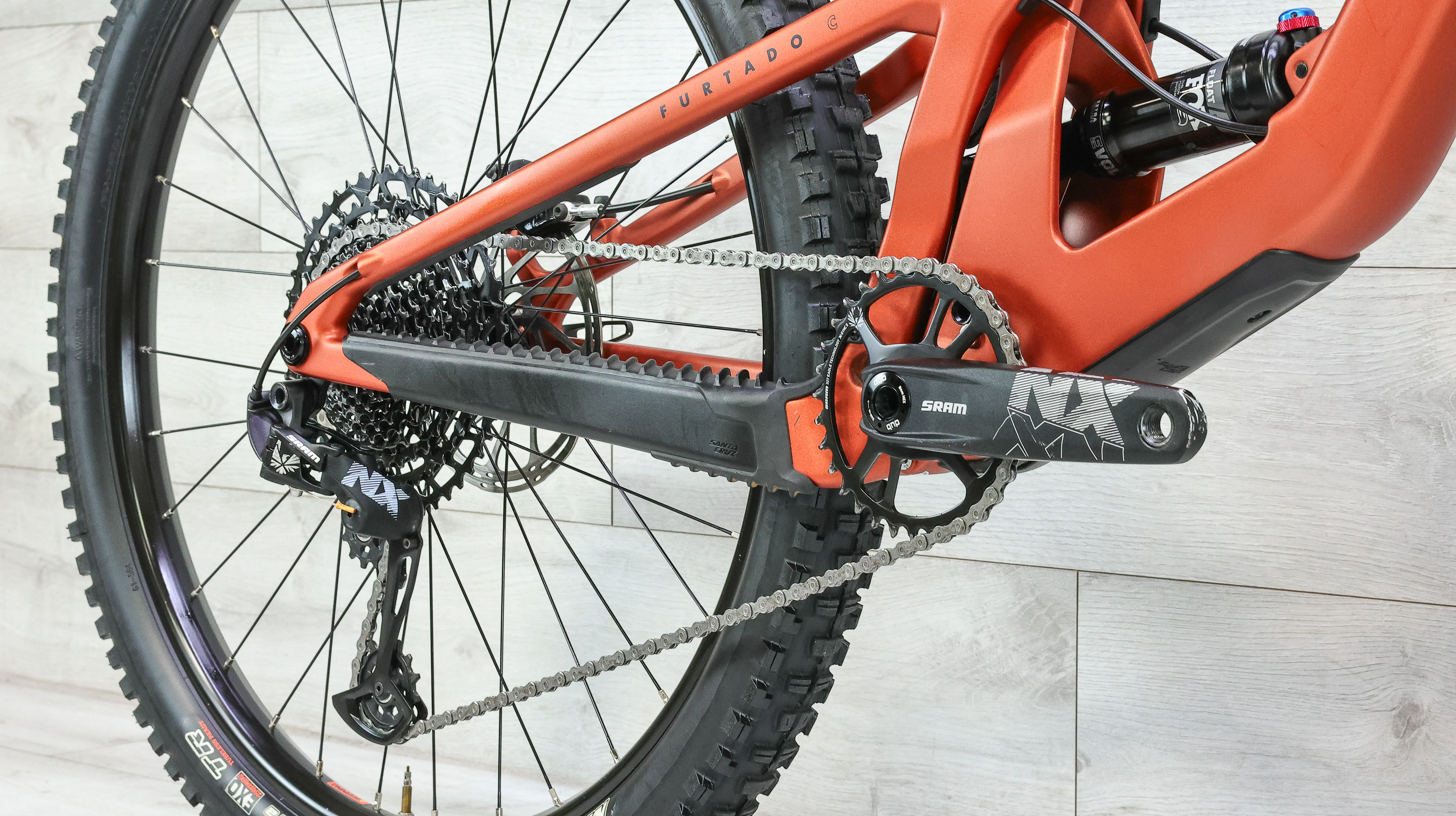 Juliana Furtado R Carbon C 27.5 Mountain Bike - 2021, Medium - Image 6