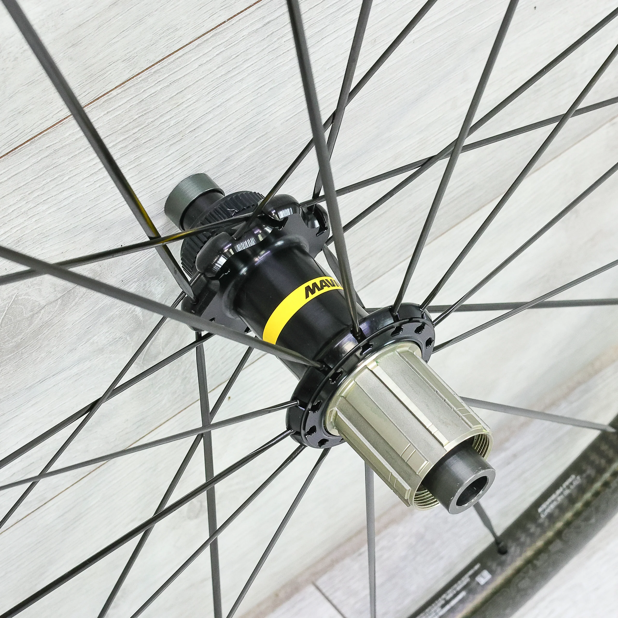 Mavic Ksyrium Pro TDF Edition Carbon Disc Wheelset - 700c, Center Lock, HG 11-Speed - Image 4