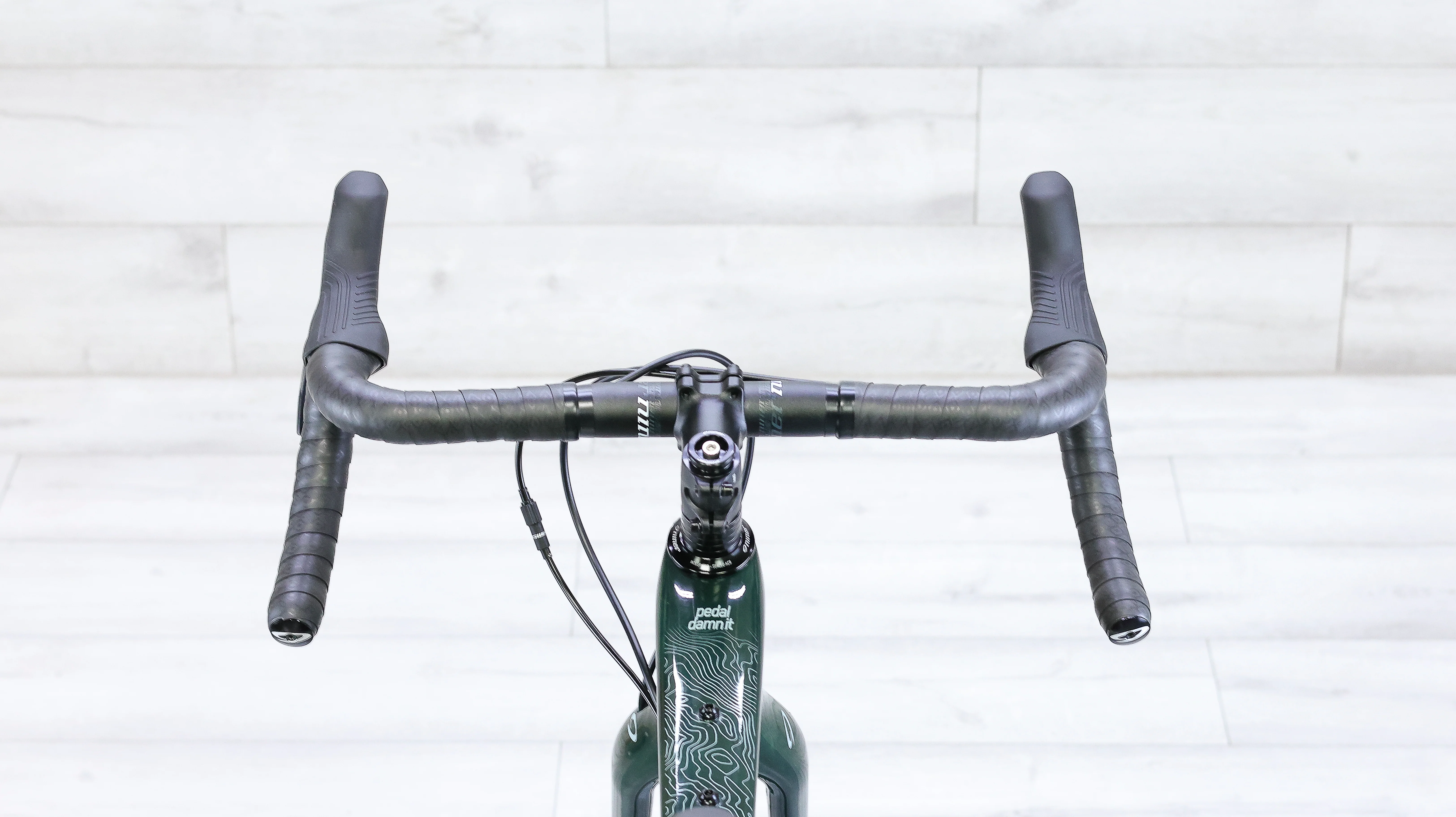 Niner ORE 9 RDO - 4 Star Shimano GRX 800 Gravel Bike - Transparent Green - Image 13