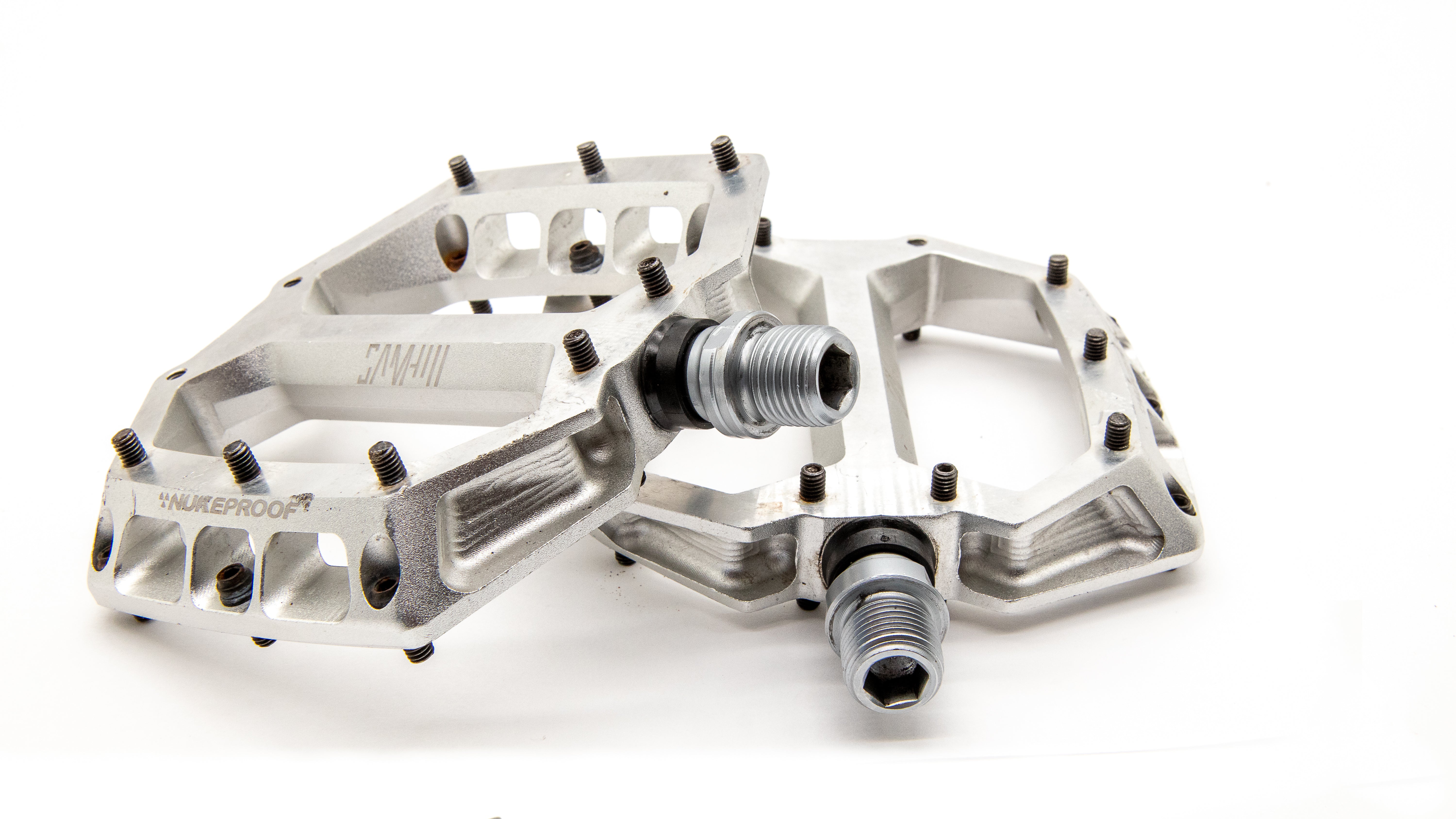 NukeProof Horizon Pro Sam Hill Enduro Flat MTB Pedal Silver 416g - Image 2