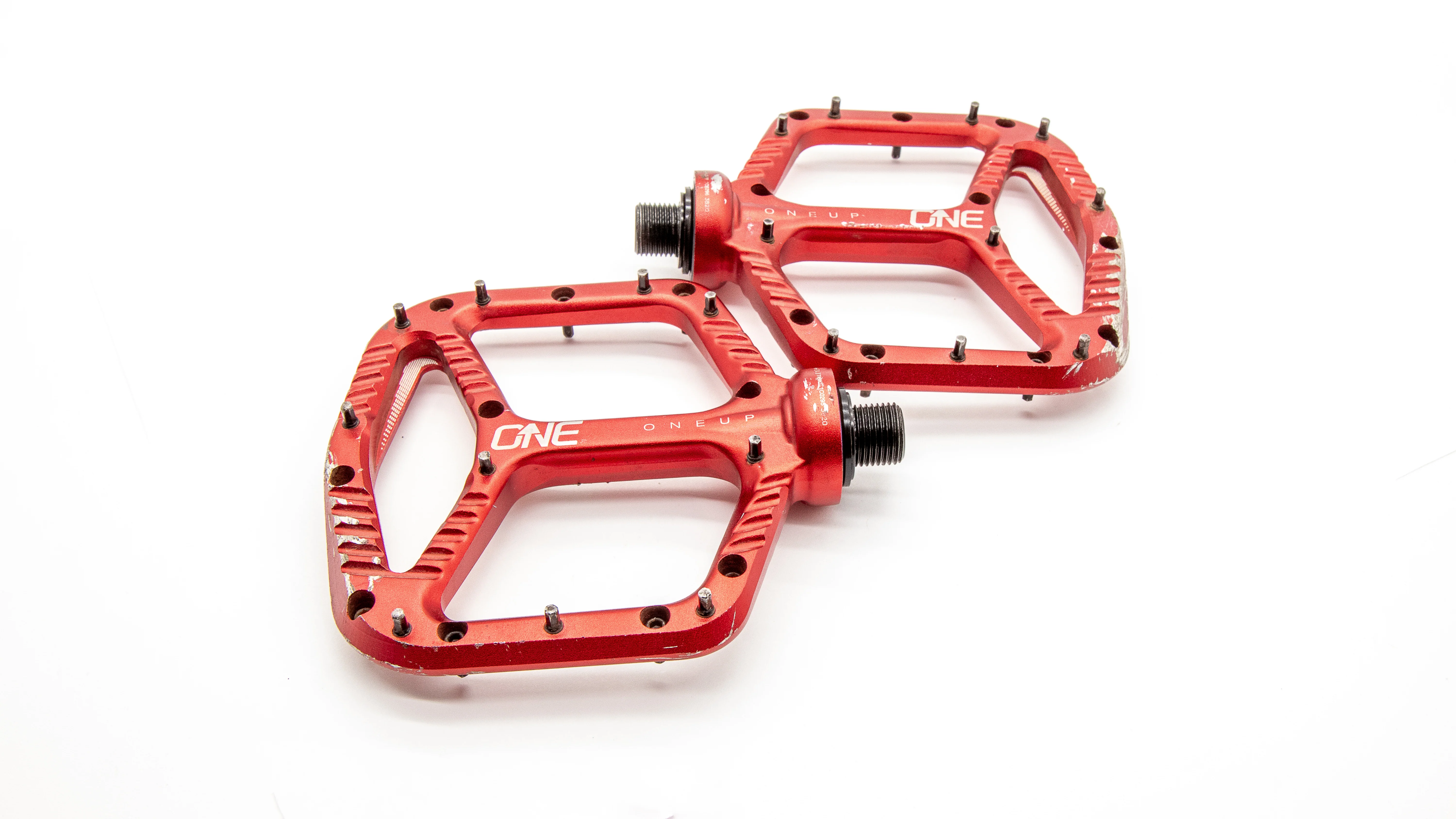 OneUp Aluminum MTB Pedals Red 365g - Image 2