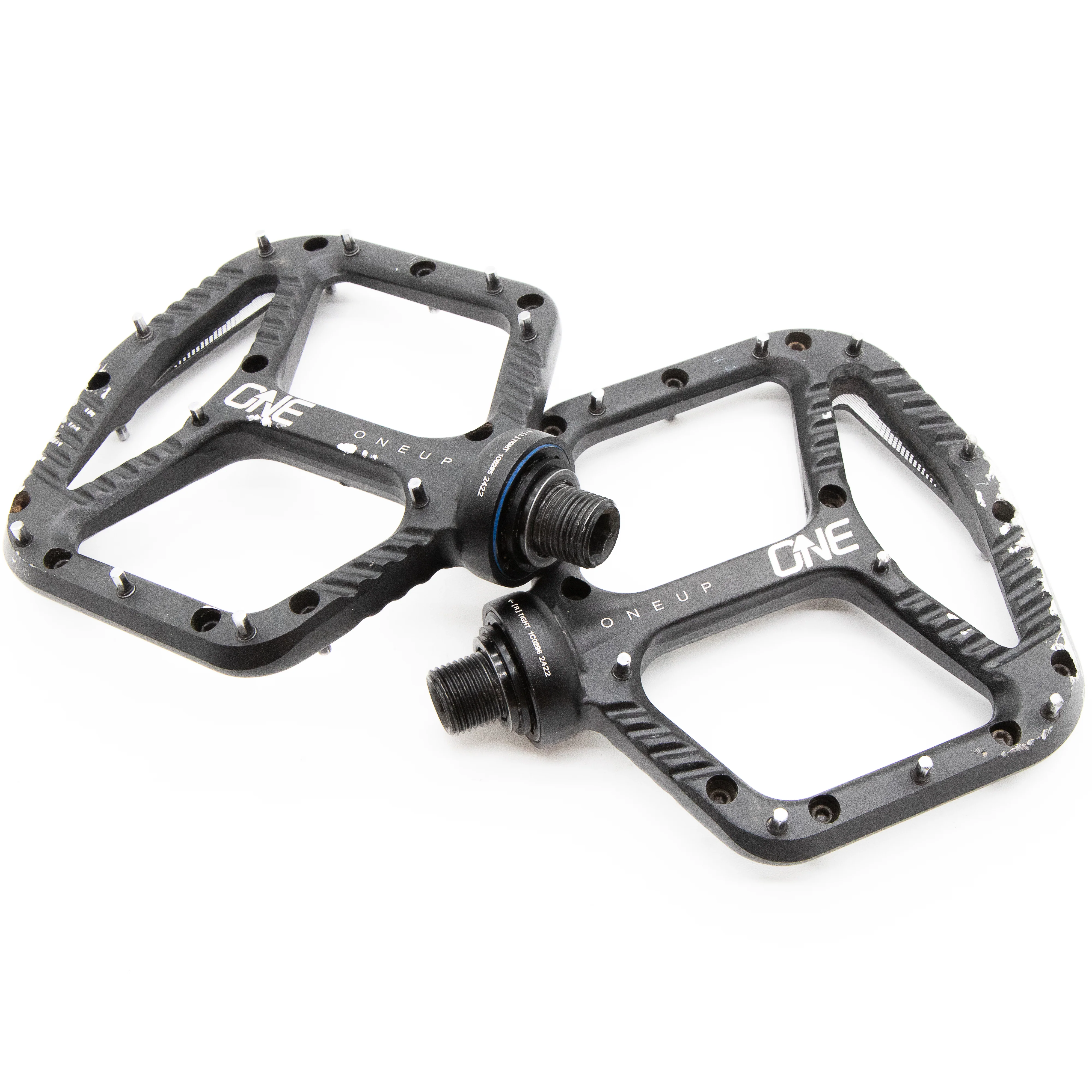 OneUp Components Aluminum Flat Pedals Black 385g - Image 2