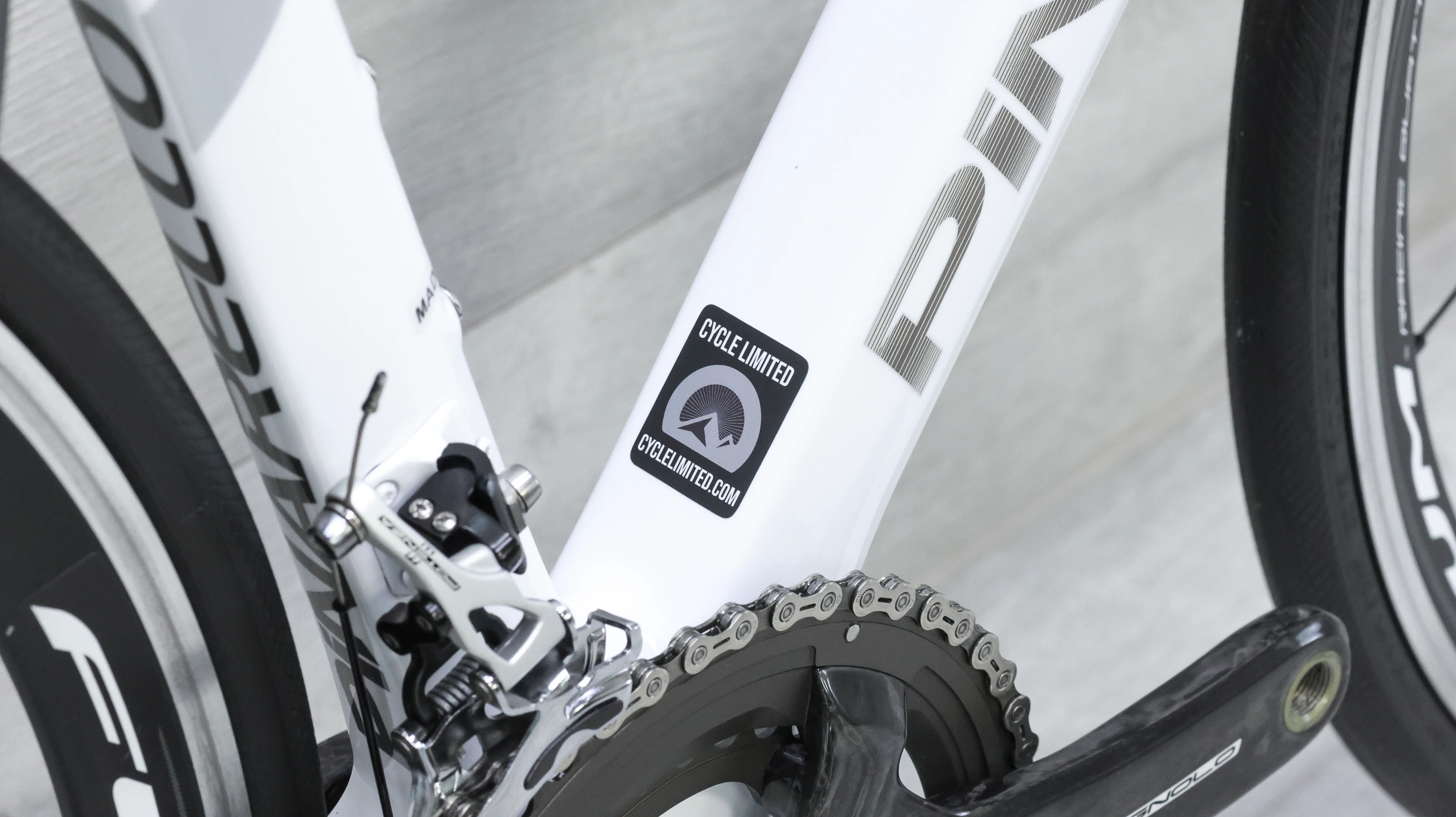 Pinarello Dogma F8 Road Bike - 2017, 44cm - Image 3