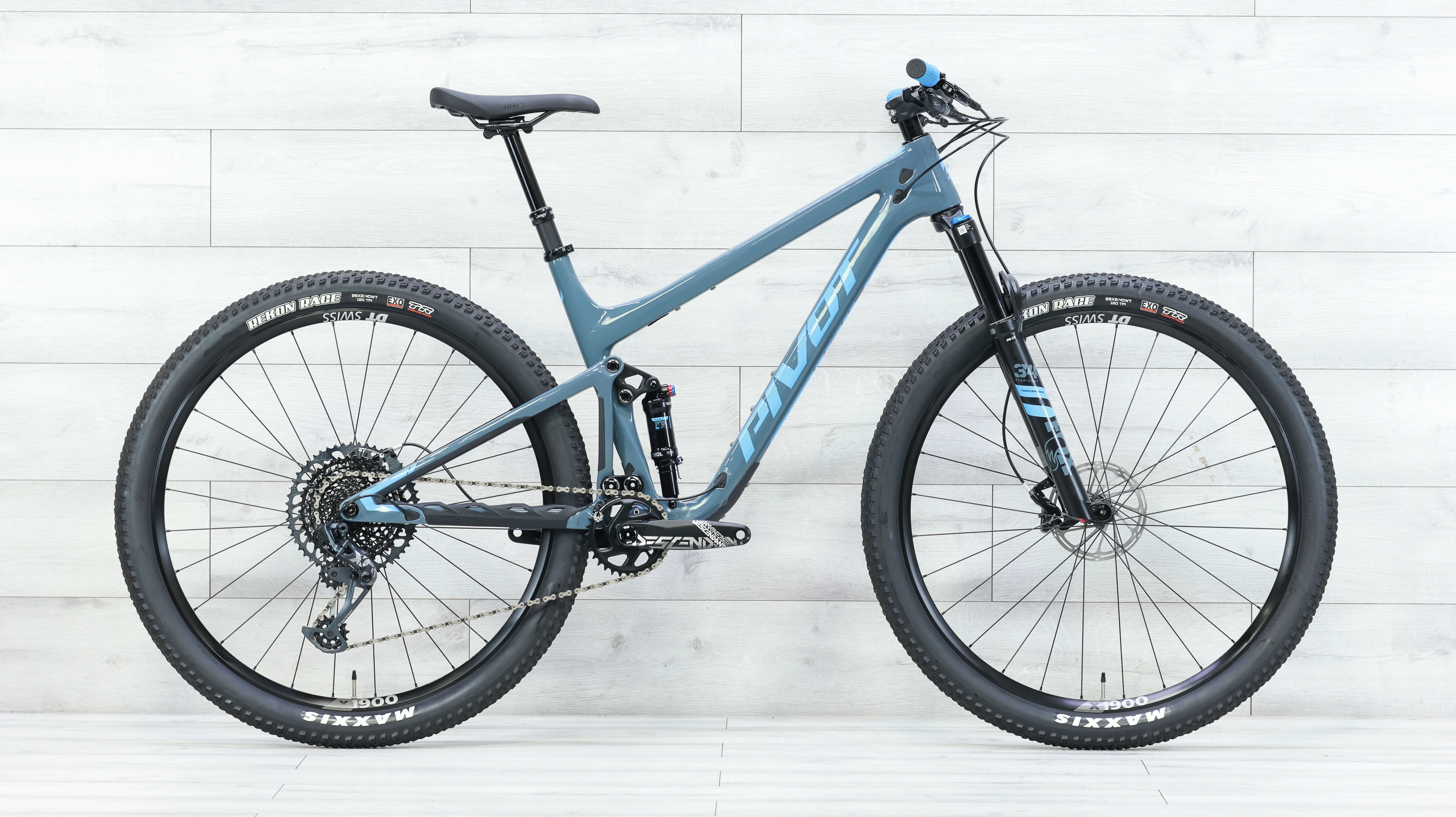 Pivot Mach 4 SL GX/X01 Mountain Bike - 2022, Large
