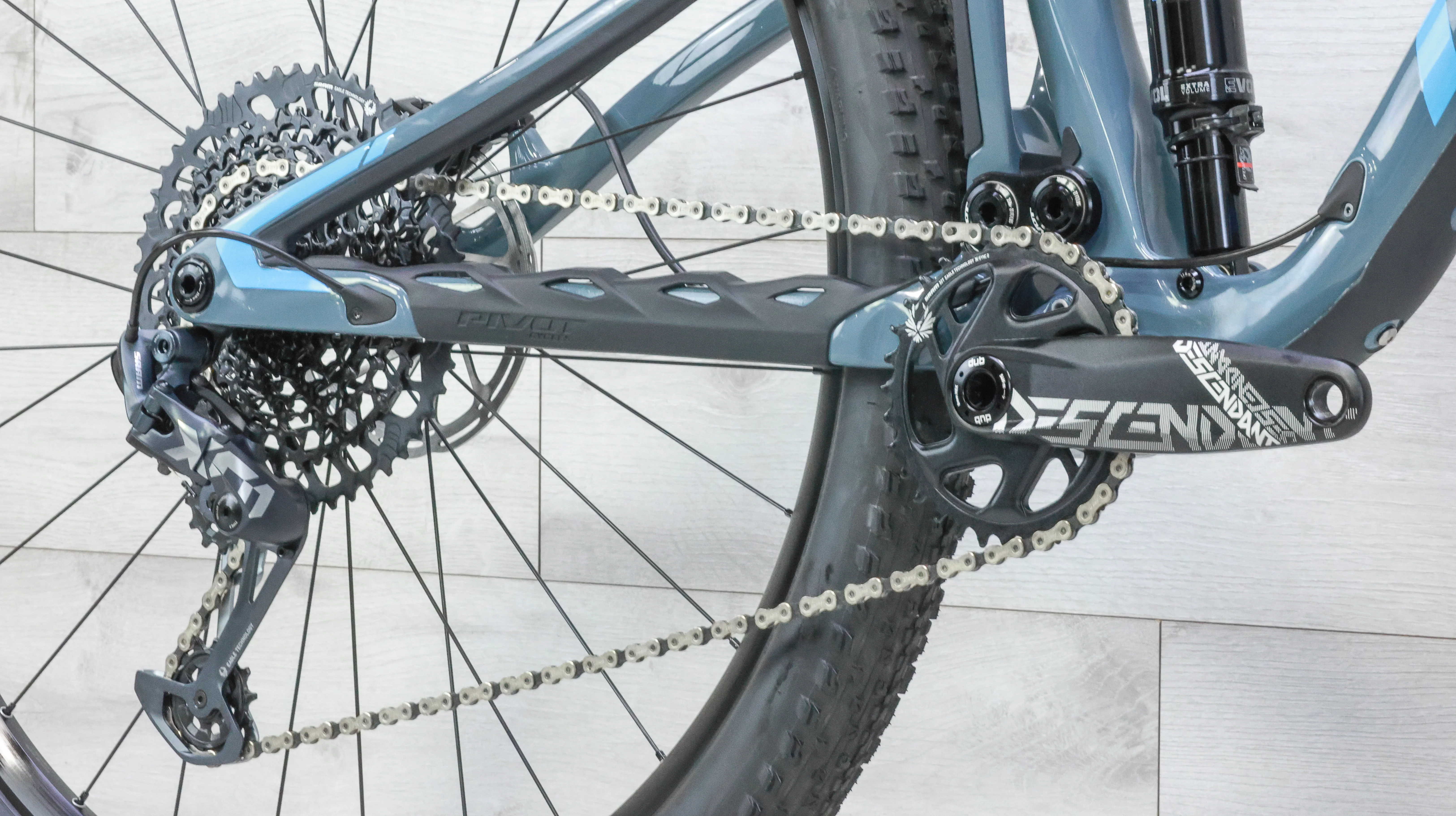 Pivot Mach 4 SL GX/X01 Mountain Bike - 2022, Large - Image 5