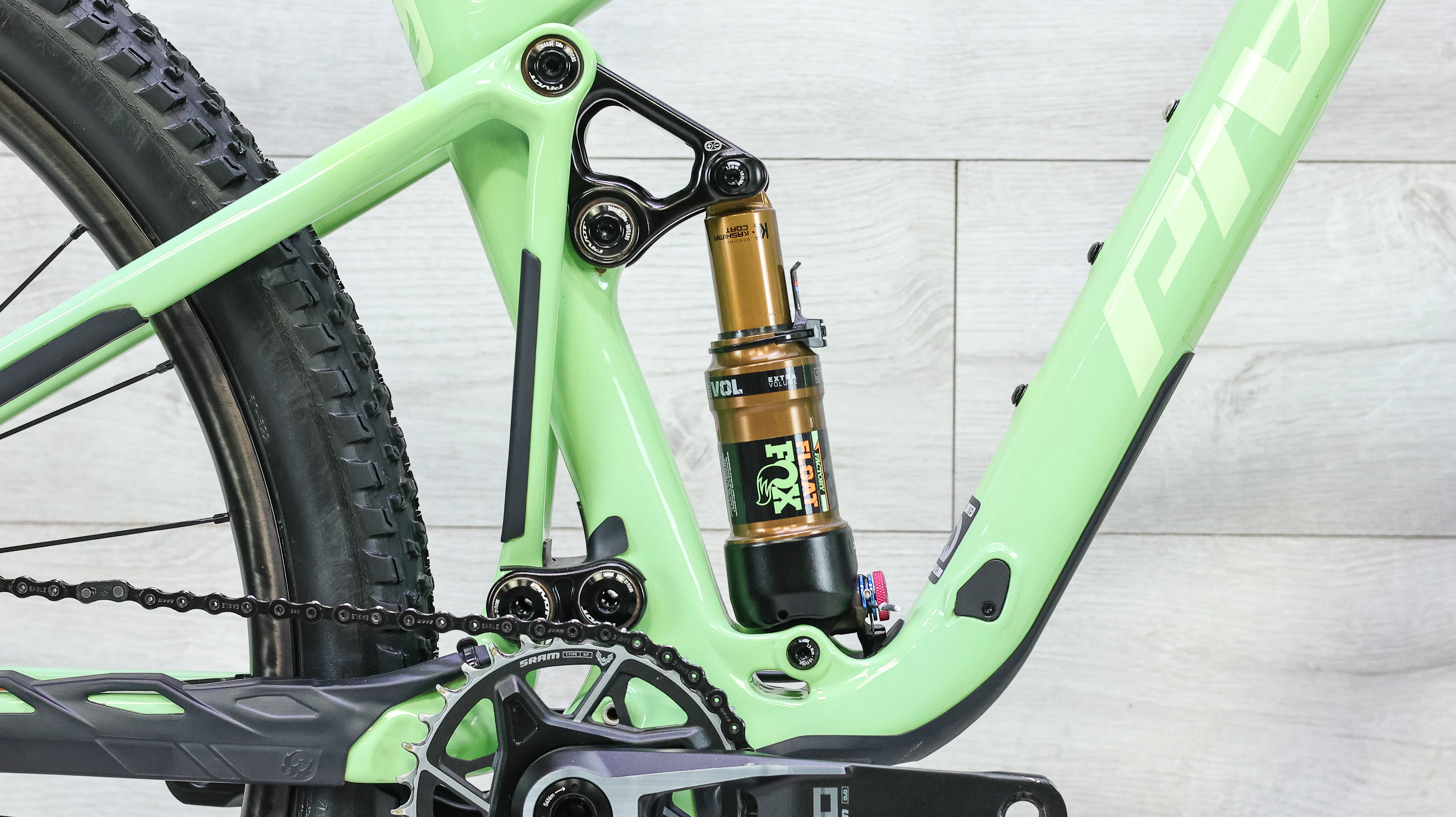 Pivot MACH 4 SL Pro X0 Eagle Transmission AXS Mountain Bike - 2024, Medium - Image 10