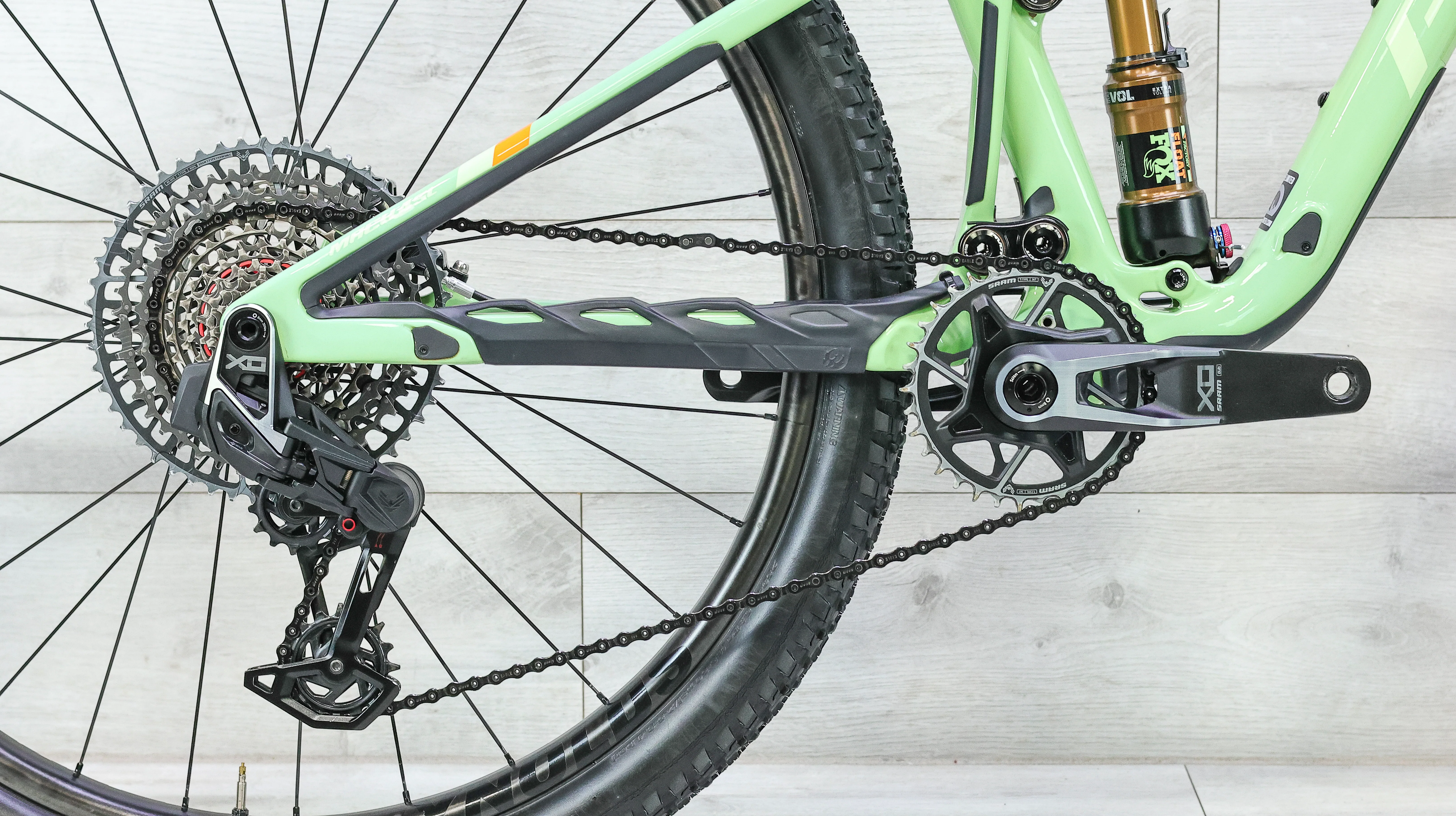 Pivot MACH 4 SL Pro X0 Eagle Transmission AXS Mountain Bike - 2024, Medium - Image 5