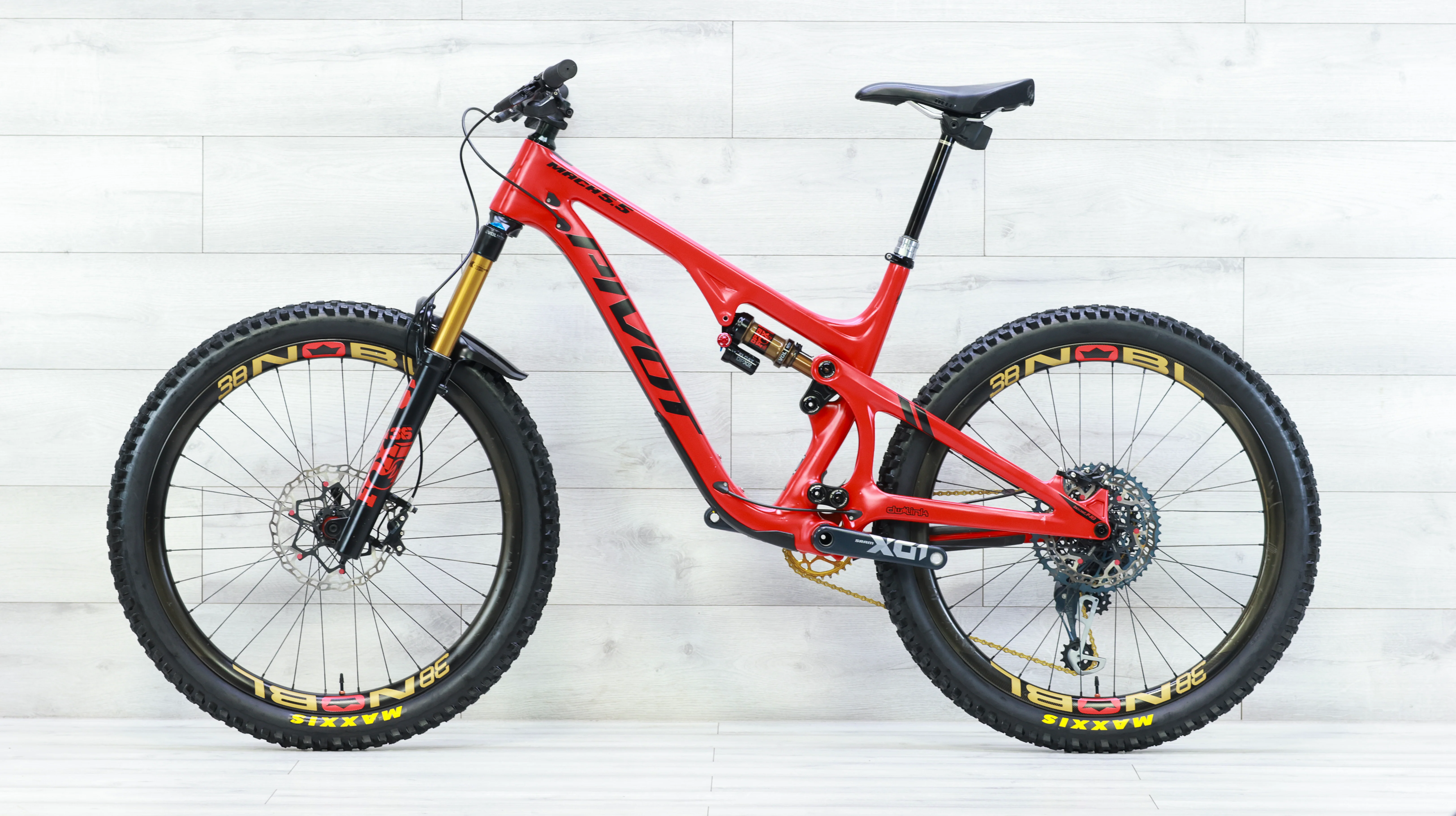 Pivot Mach 5.5 Carbon Team X01 AXS Mountain Bike - 2021, Large - Image 2