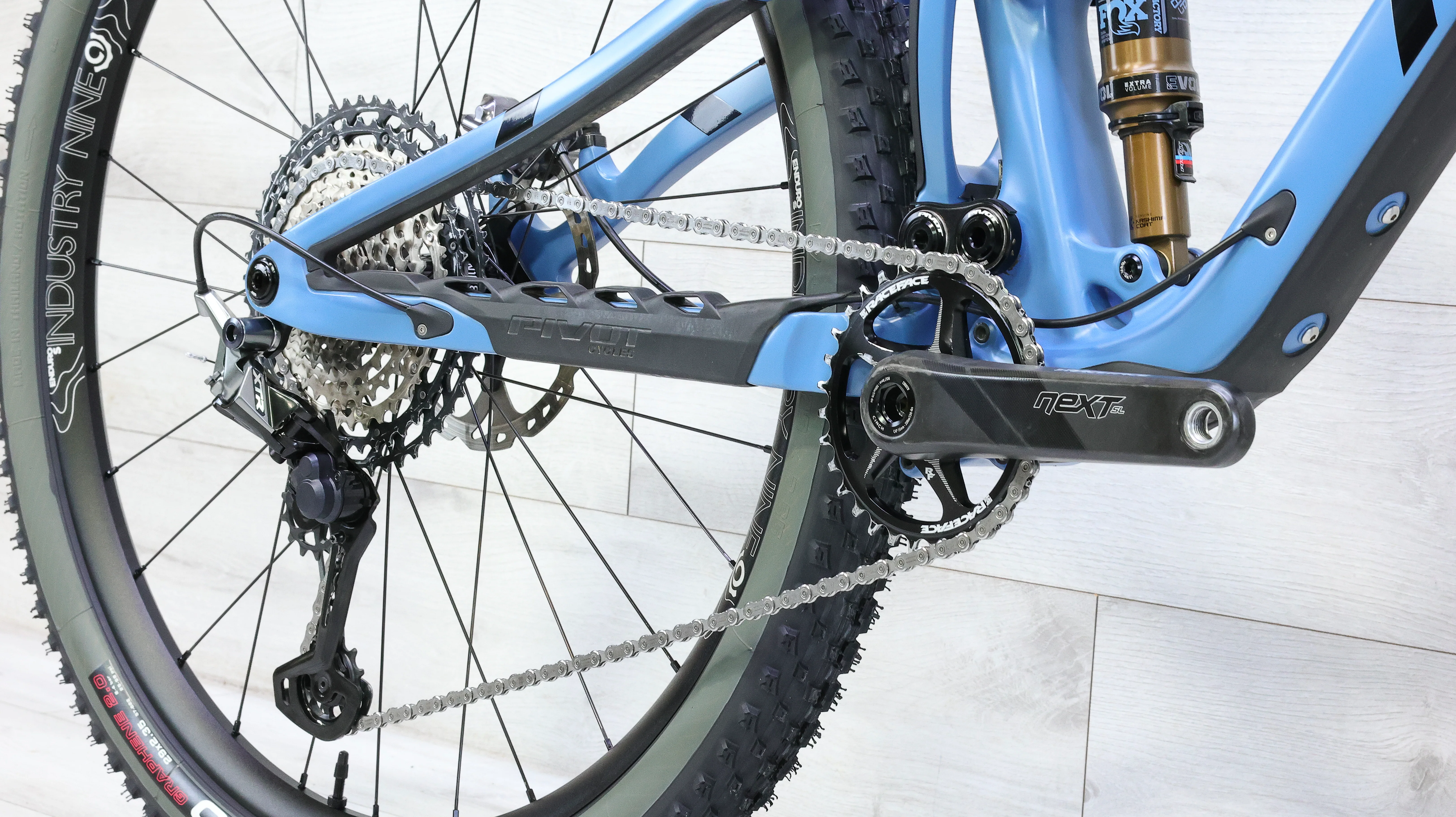 Pivot Trail 429 Pro XT/XTR Mountain Bike - 2022, Large - Image 6