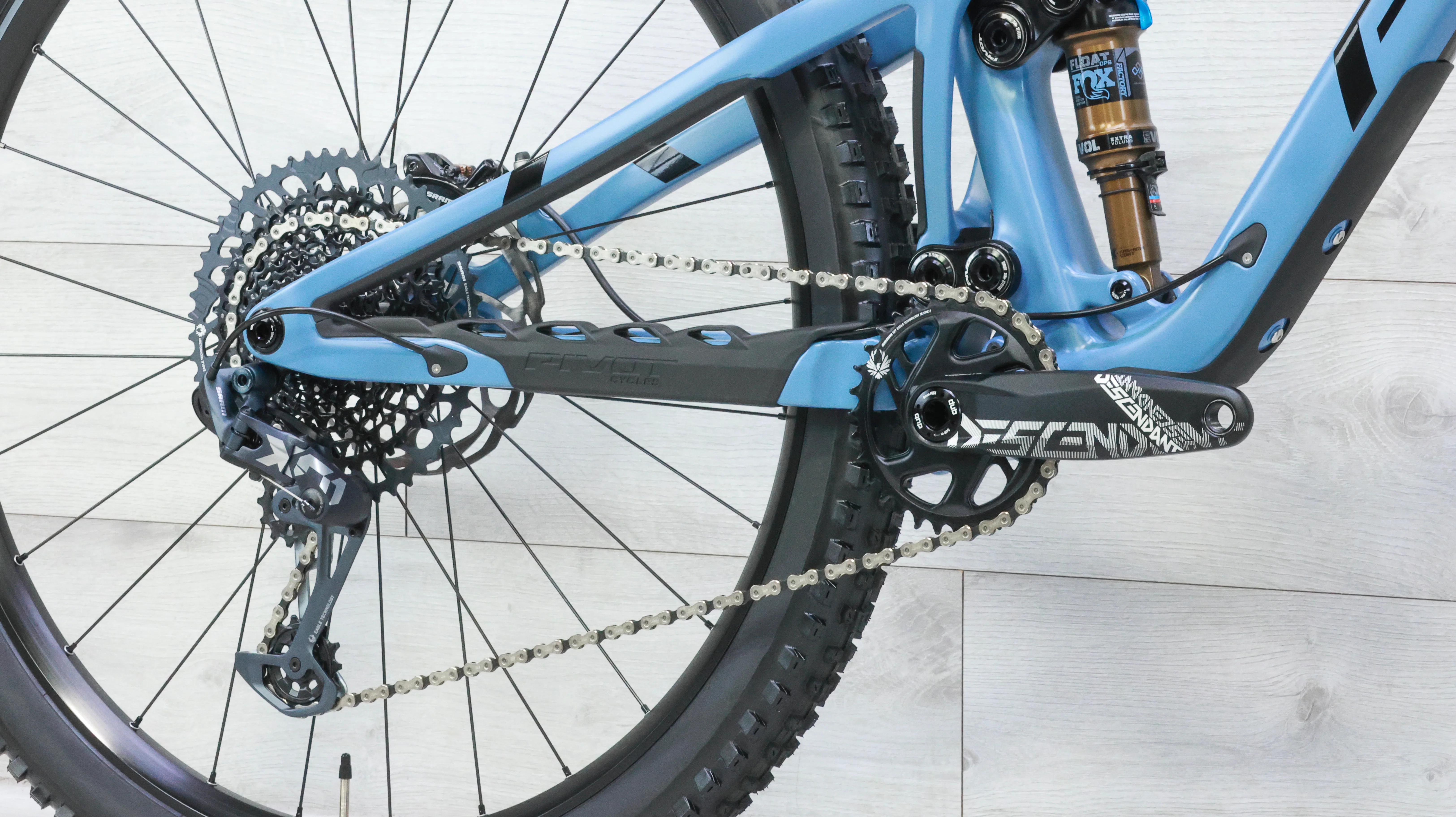 Pivot Trail 429 Ride GX/X01 Mountain Bike - 2024, Large - Image 6