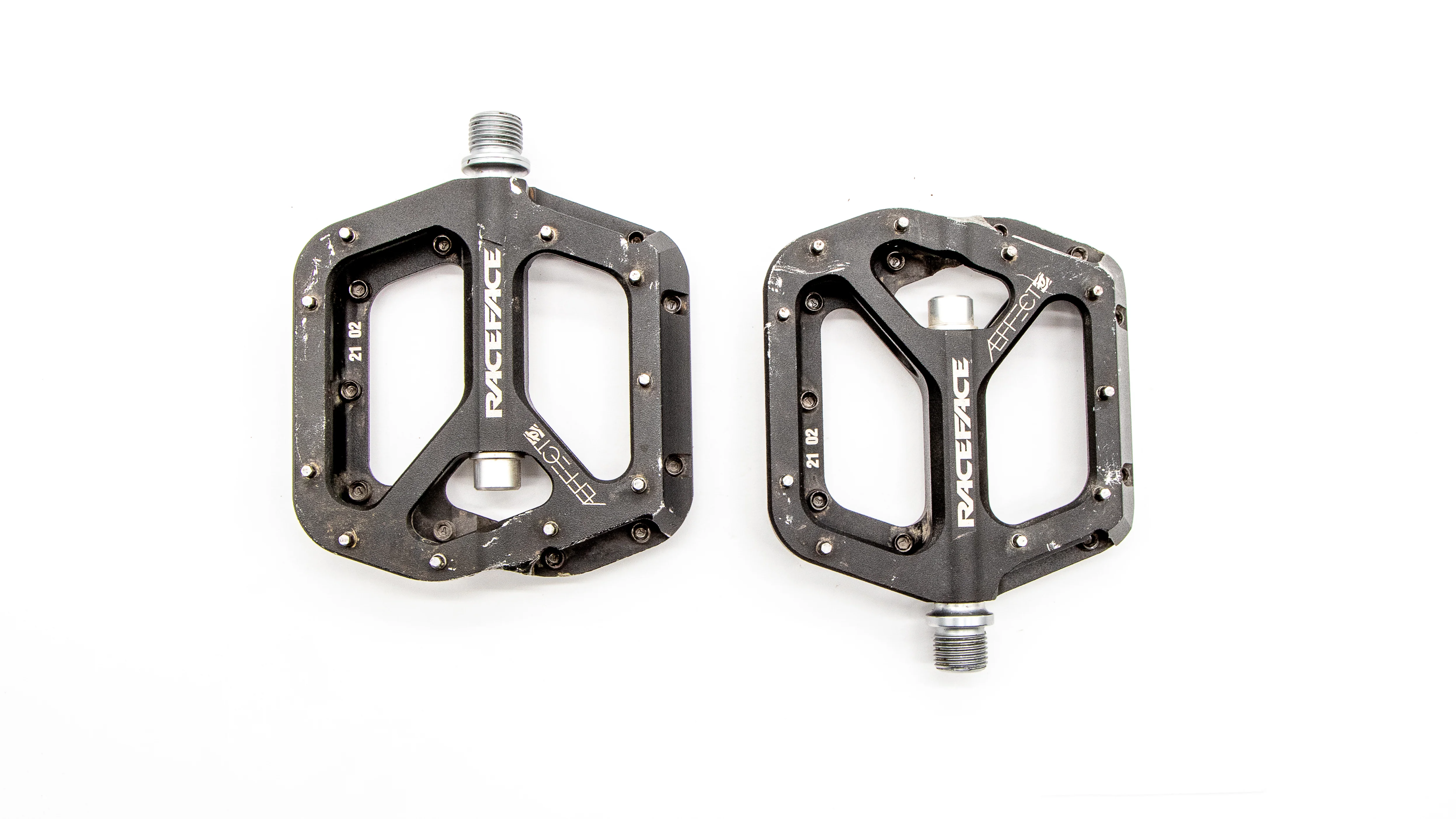 Race Face Aeffect Black Flat MTB Pedals 368g - Image 7