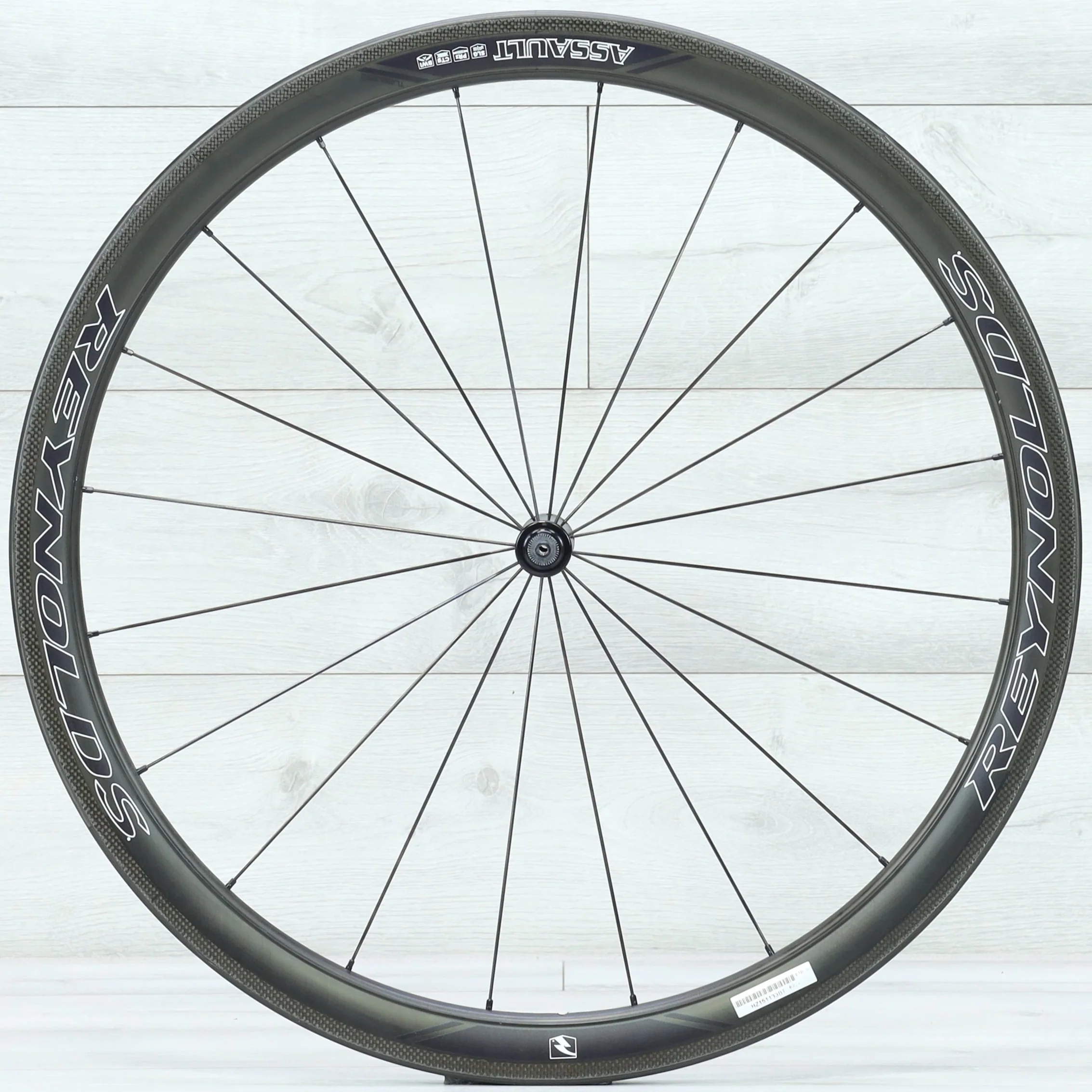 Reynolds Assault Tubeless Clincher Carbon Road Wheelset Rim Brake - Shimano HG - Image 7