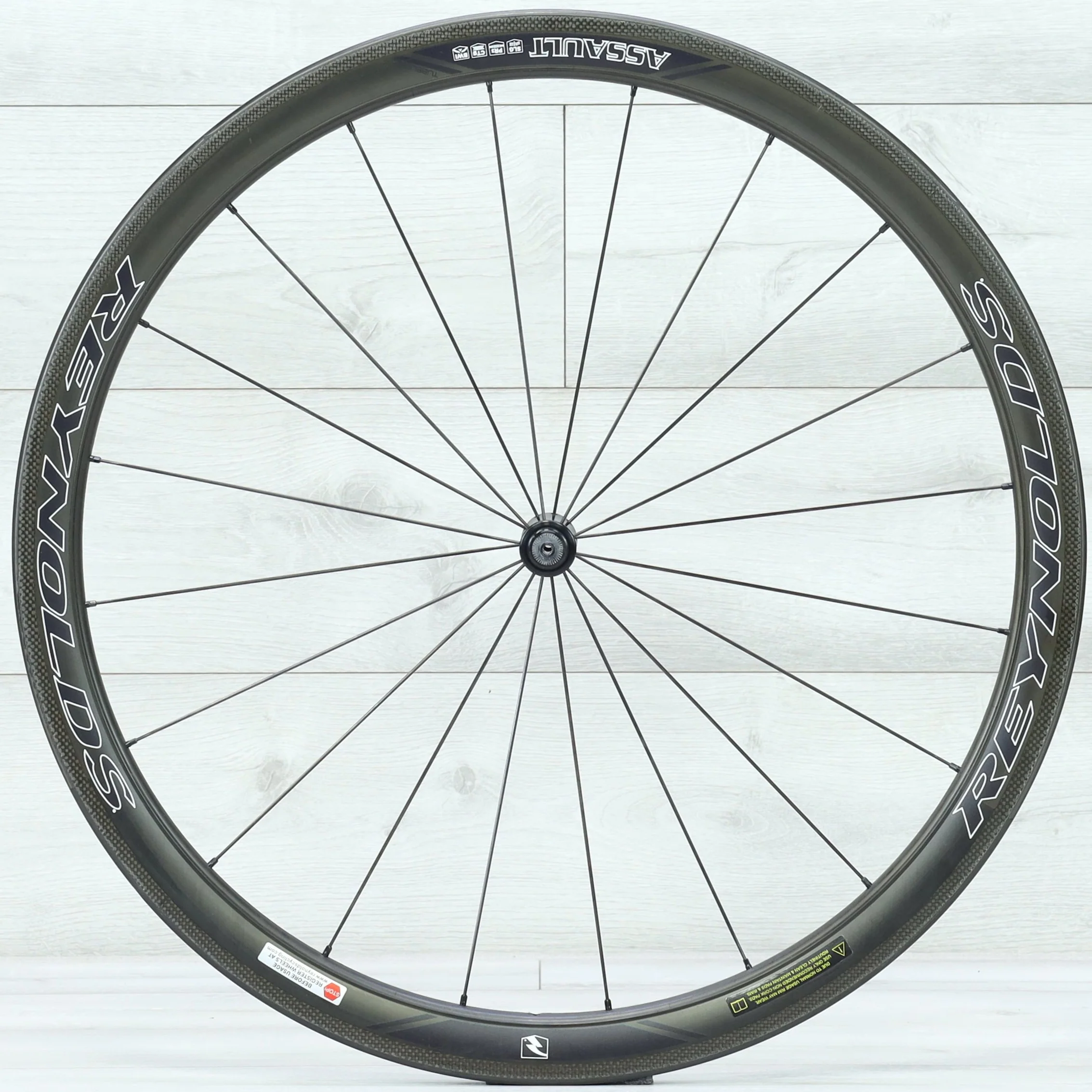 Reynolds Assault Tubeless Clincher Carbon Road Wheelset Rim Brake - Shimano HG - Image 8