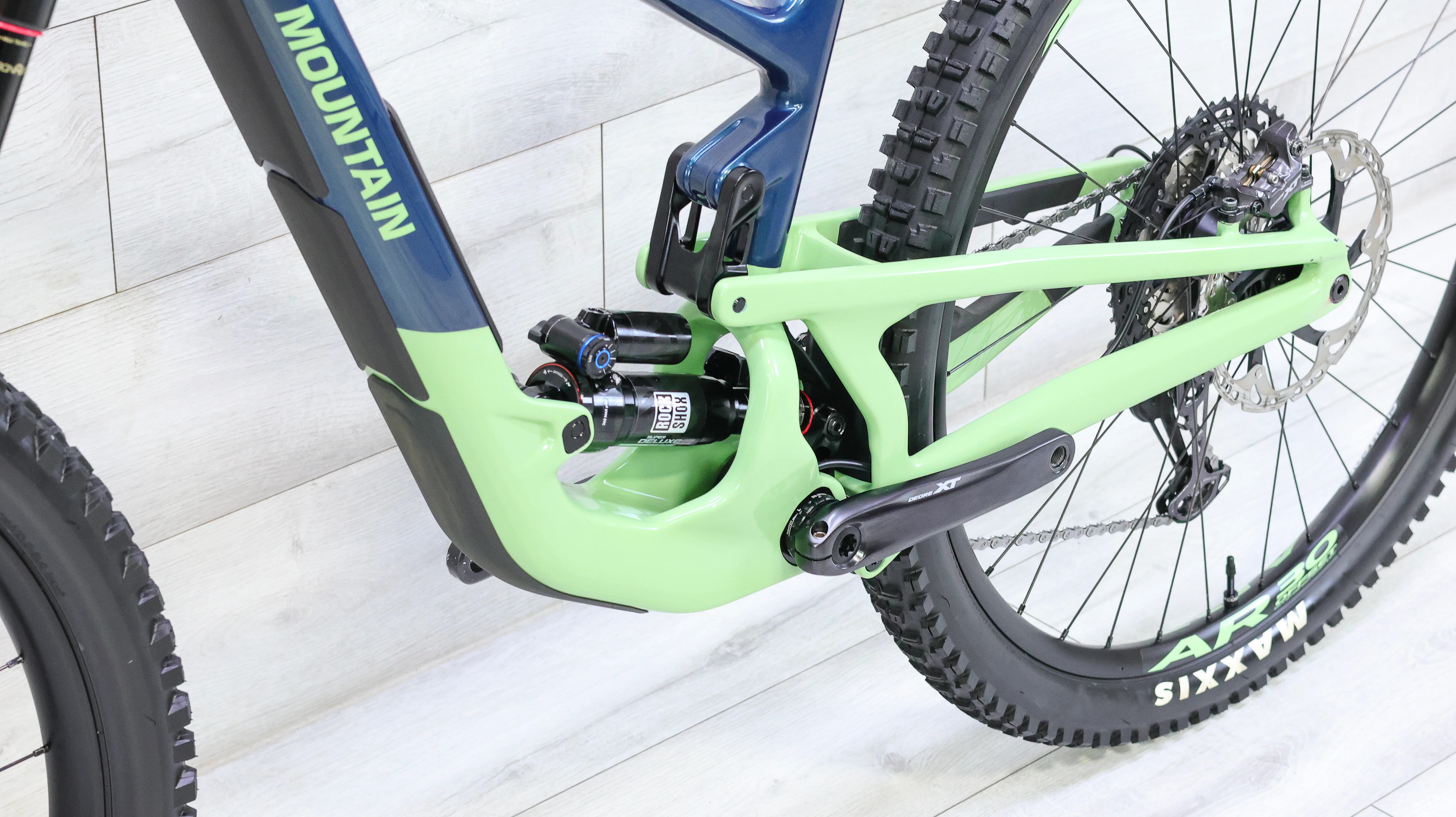 Rocky Mountain Altitude Carbon 70 Mountain Bike - 2024, Medium - Image 11