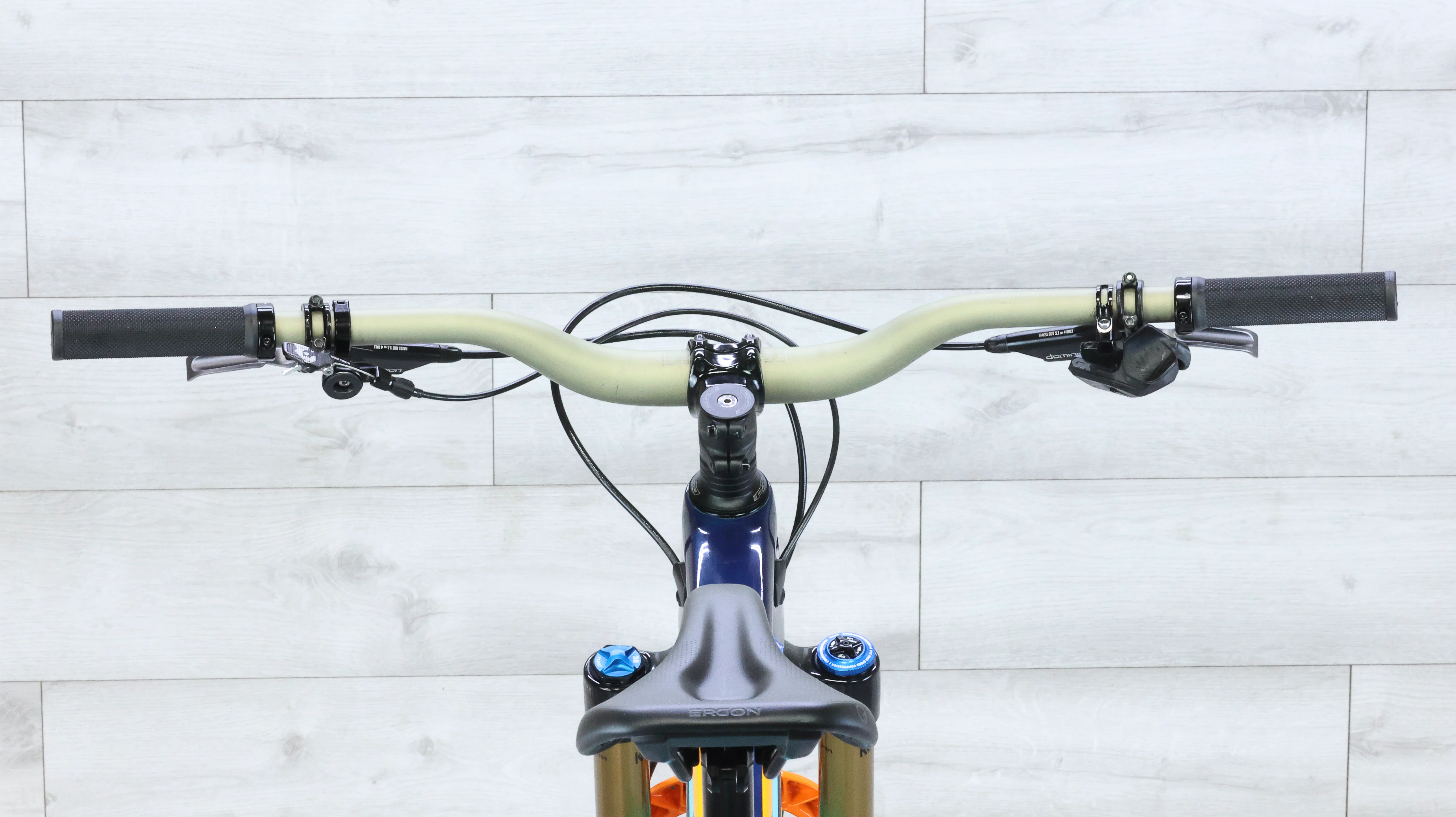 Rocky Mountain Altitude Carbon AXS Mountain Bike - 2019, Medium - Image 13