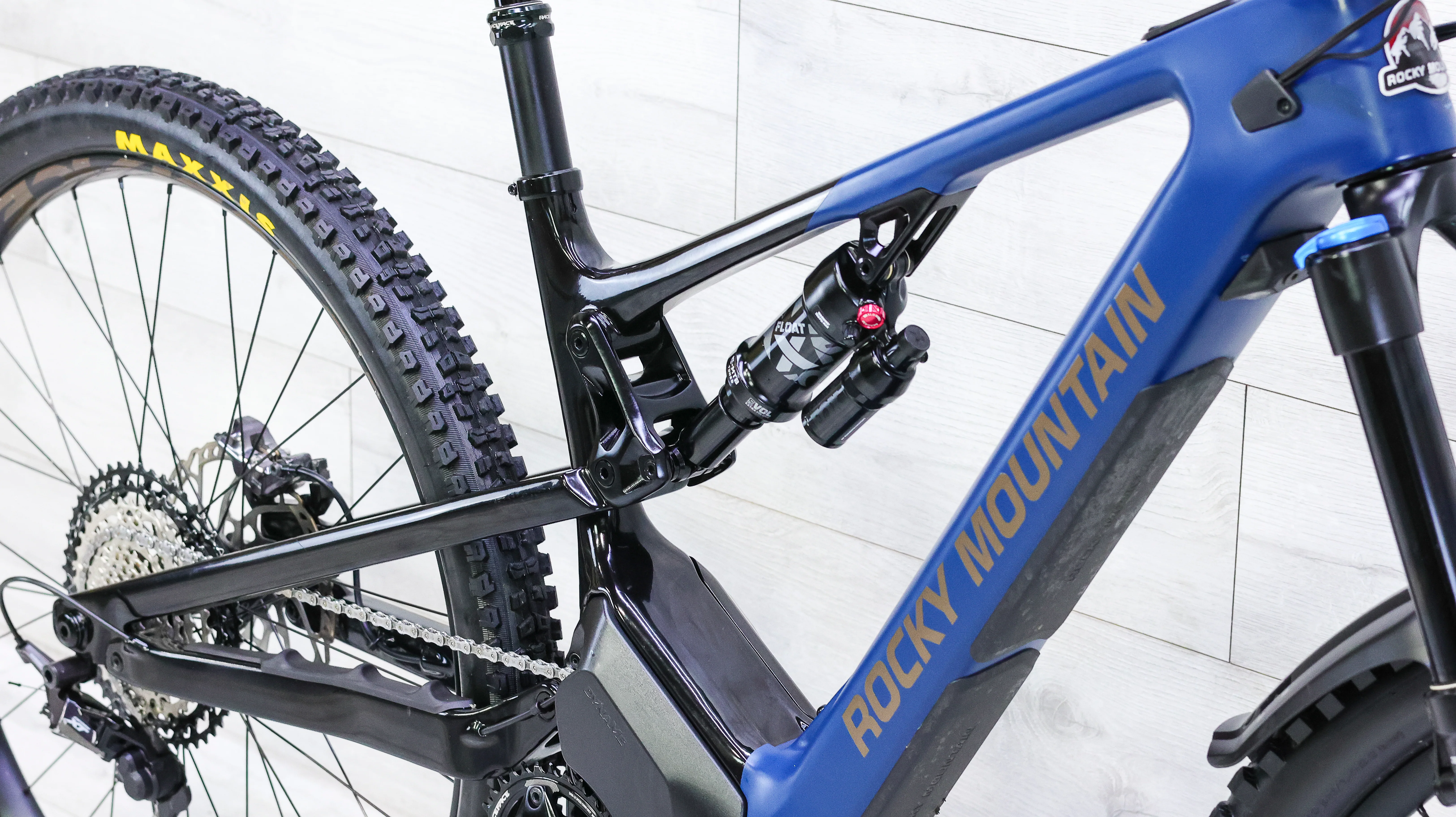 Rocky Mountain Instinct Powerplay Carbon 70 Mountain E-Bike - 2023, Medium - Image 10