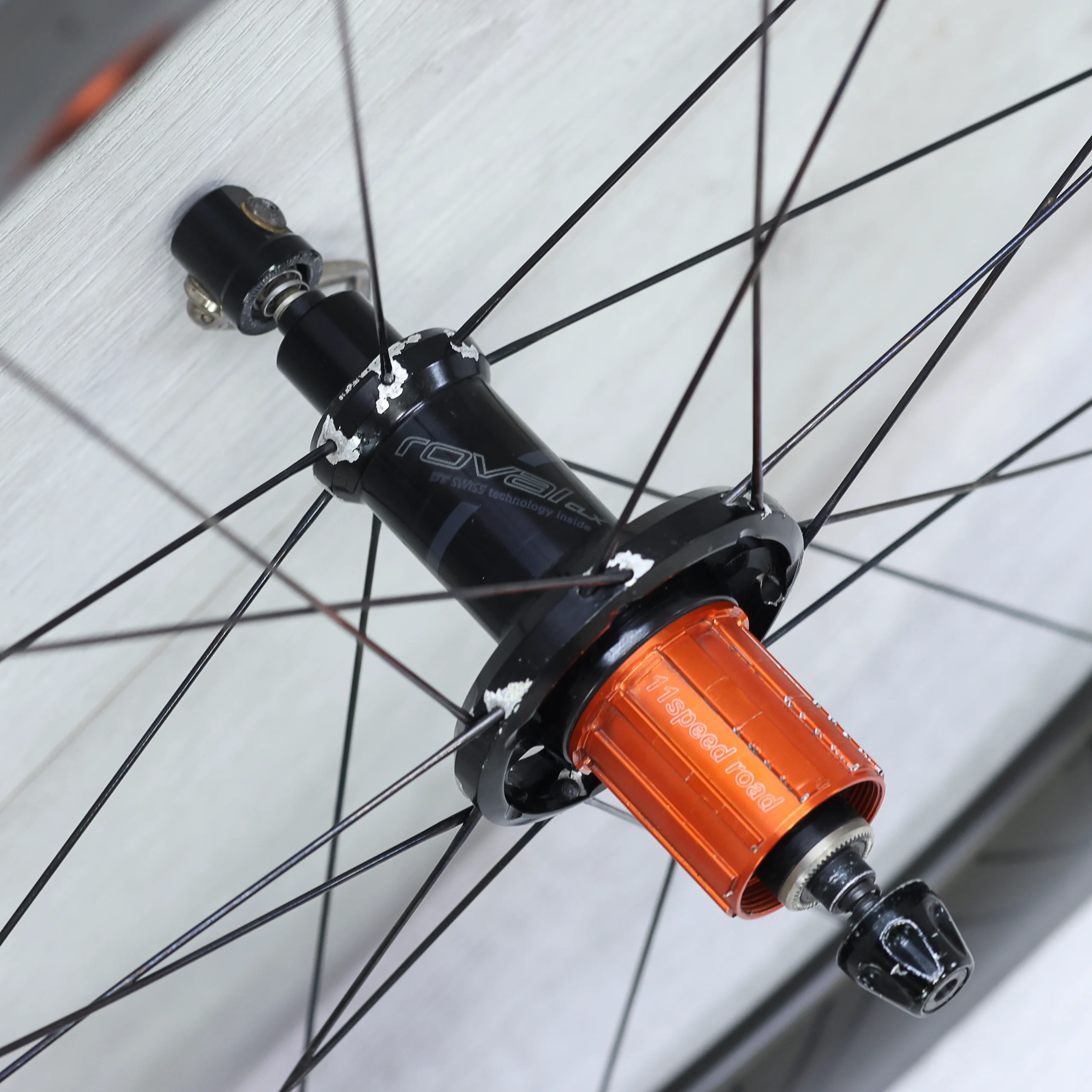 Roval CLX 60 Rapide Carbon Clincher Rim Brake Wheelset - 700c, HG 11-Speed - Image 6