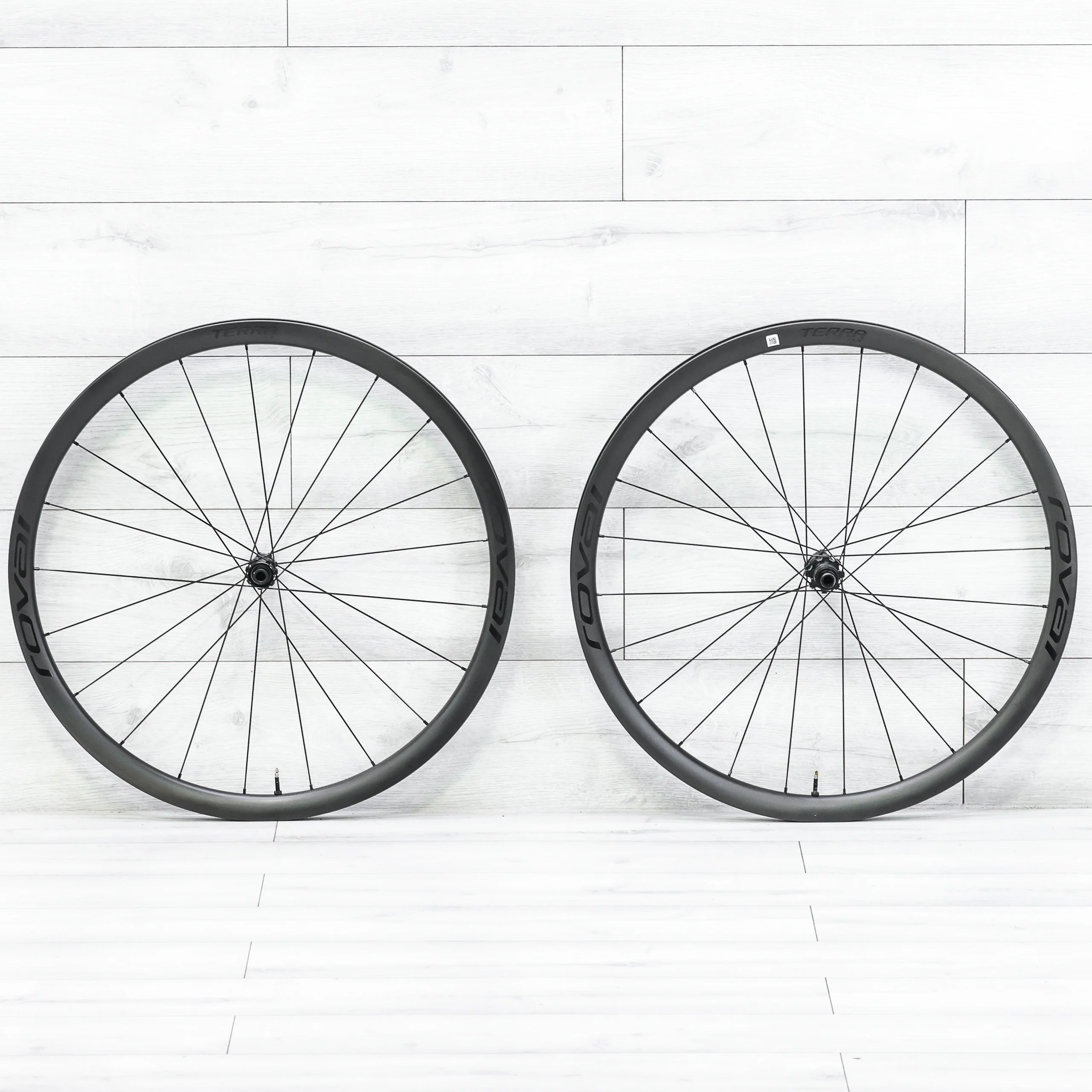 Roval Terra CLX II Carbon Disc Wheelset – 700c, Center Lock, Tubeless, XDR, 12-Speed