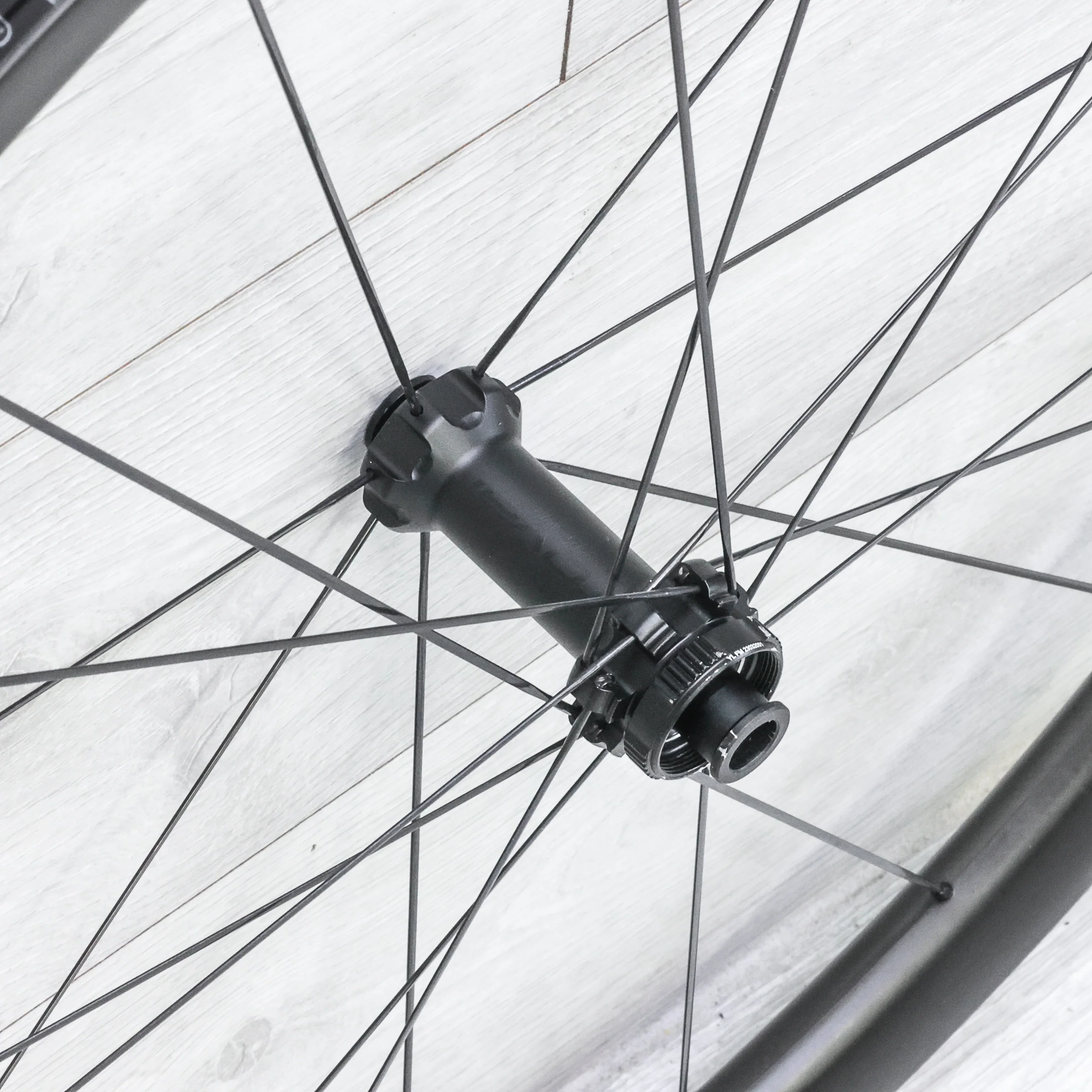 Roval Terra CLX II Carbon Disc Wheelset – 700c, Center Lock, Tubeless, XDR, 12-Speed - Image 4